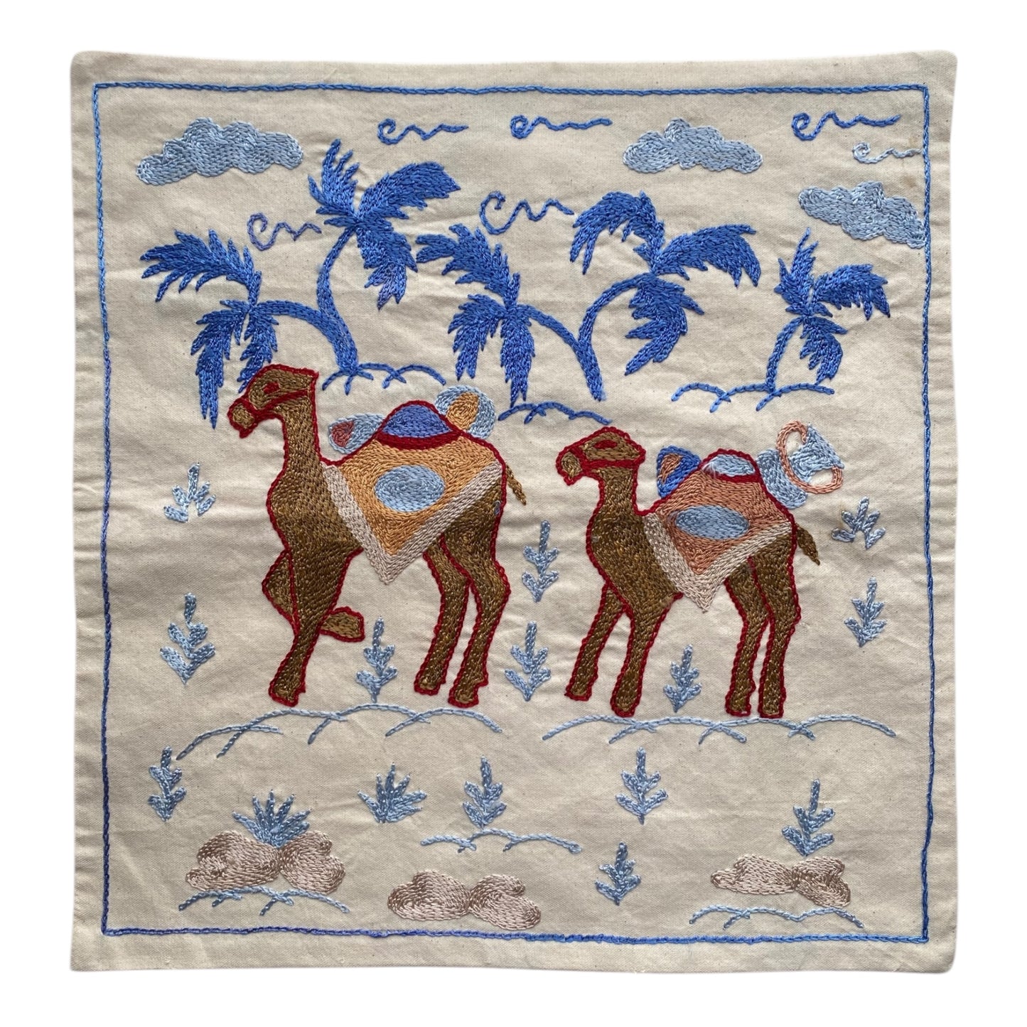 Funda de cojín o almohada suzani con diseño tribal