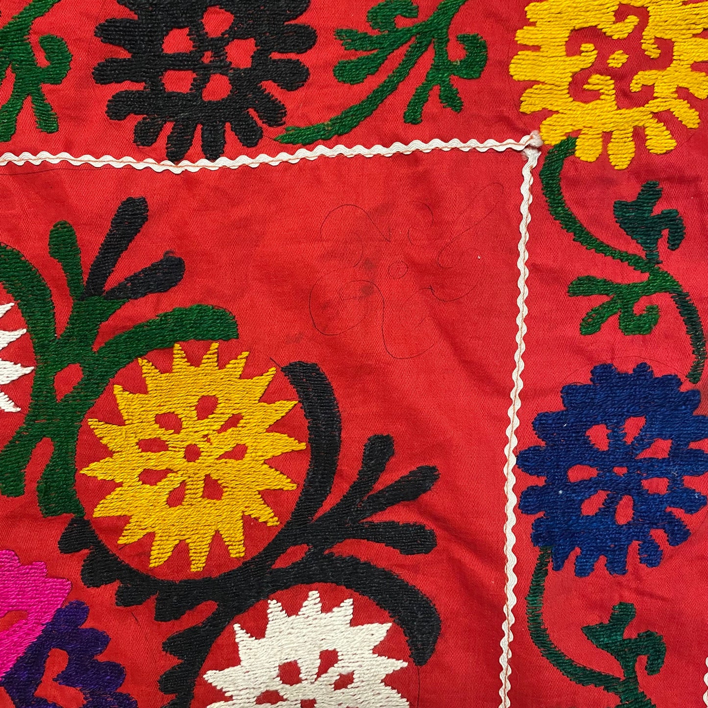 Vintage Uzbek Suzani Dated 1986 - Kilim Art Gallery