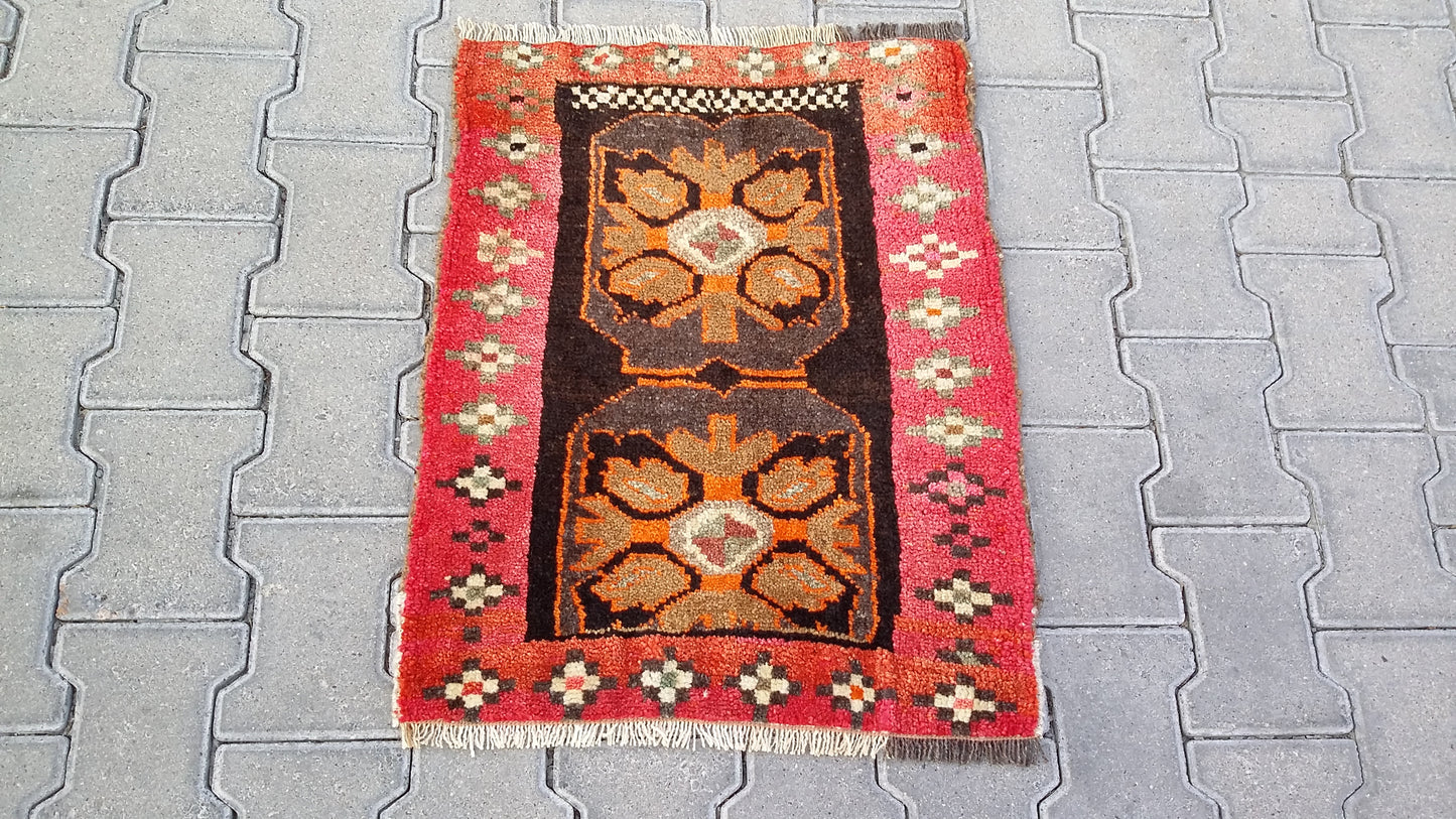 Alfombra pequeña tribal de Nomads