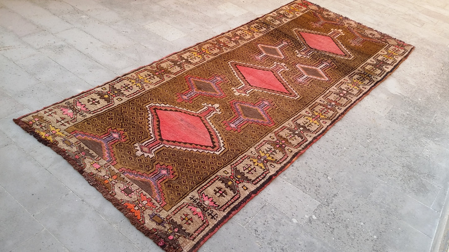 Alfombra de pasillo tribal de Anatolia Oriental Kars Kagizman