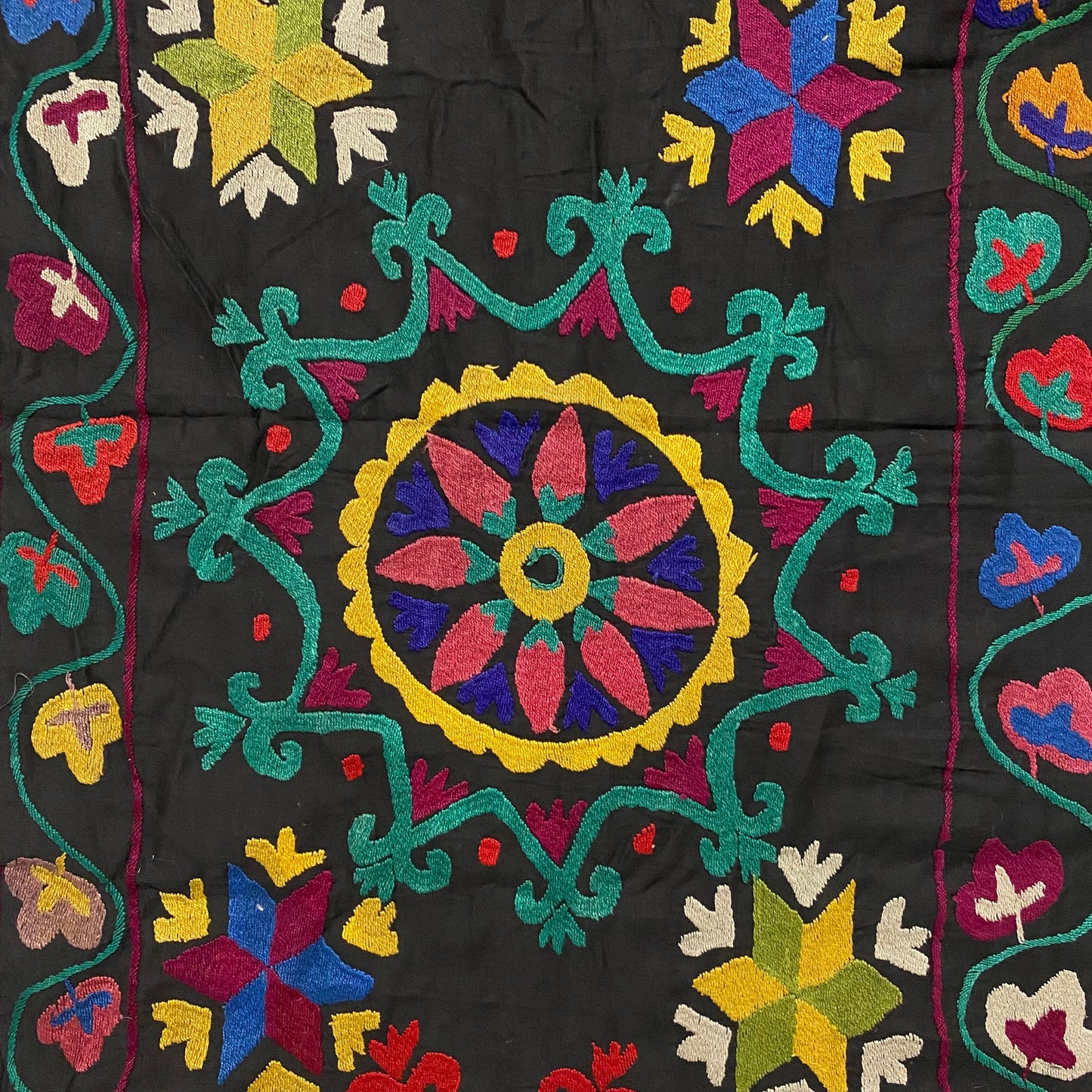 11' Ft Vintage Black Suzani Textile Runner Wall Hanging - Kilim Art Gallery