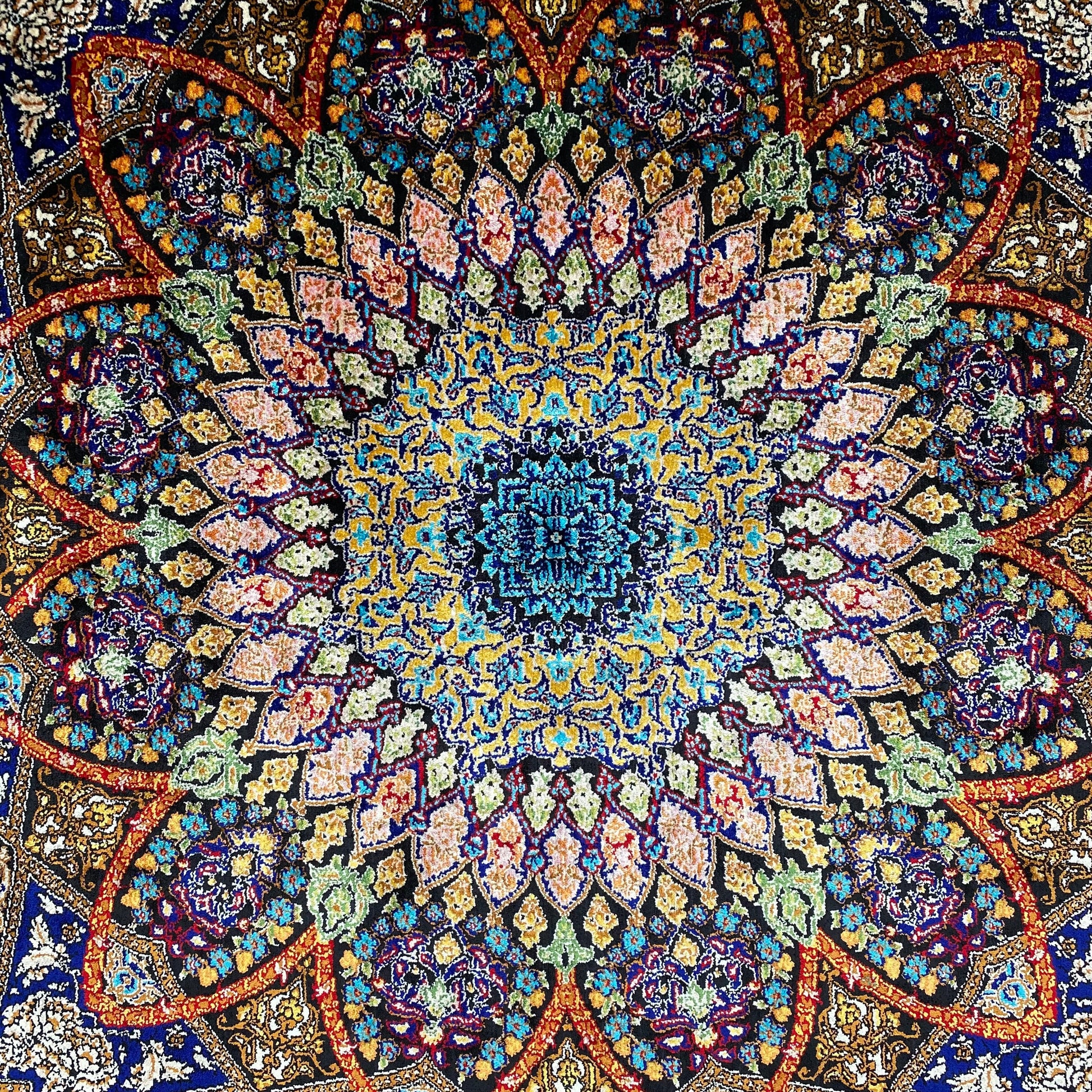 2'x3' Best Quality Modal Silk Rug - Kilim Art Gallery