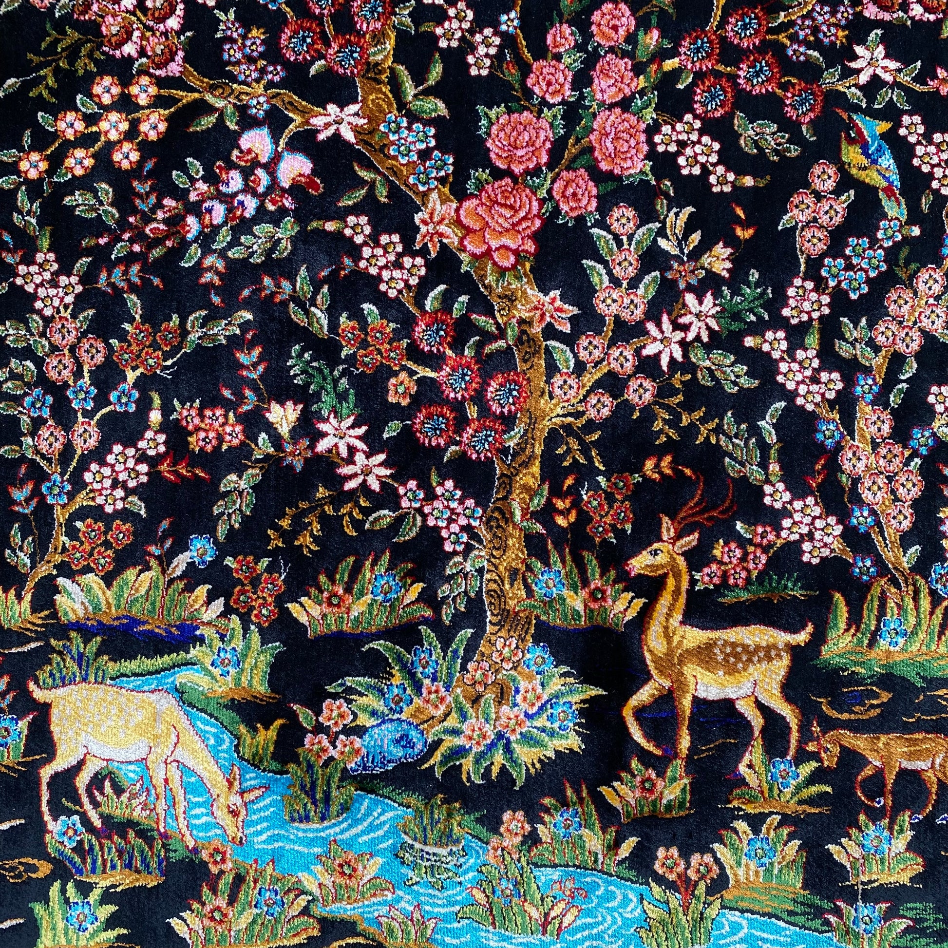 2'x3' Pictorial Tree of Life Modal Silk Rug - Kilim Art Gallery