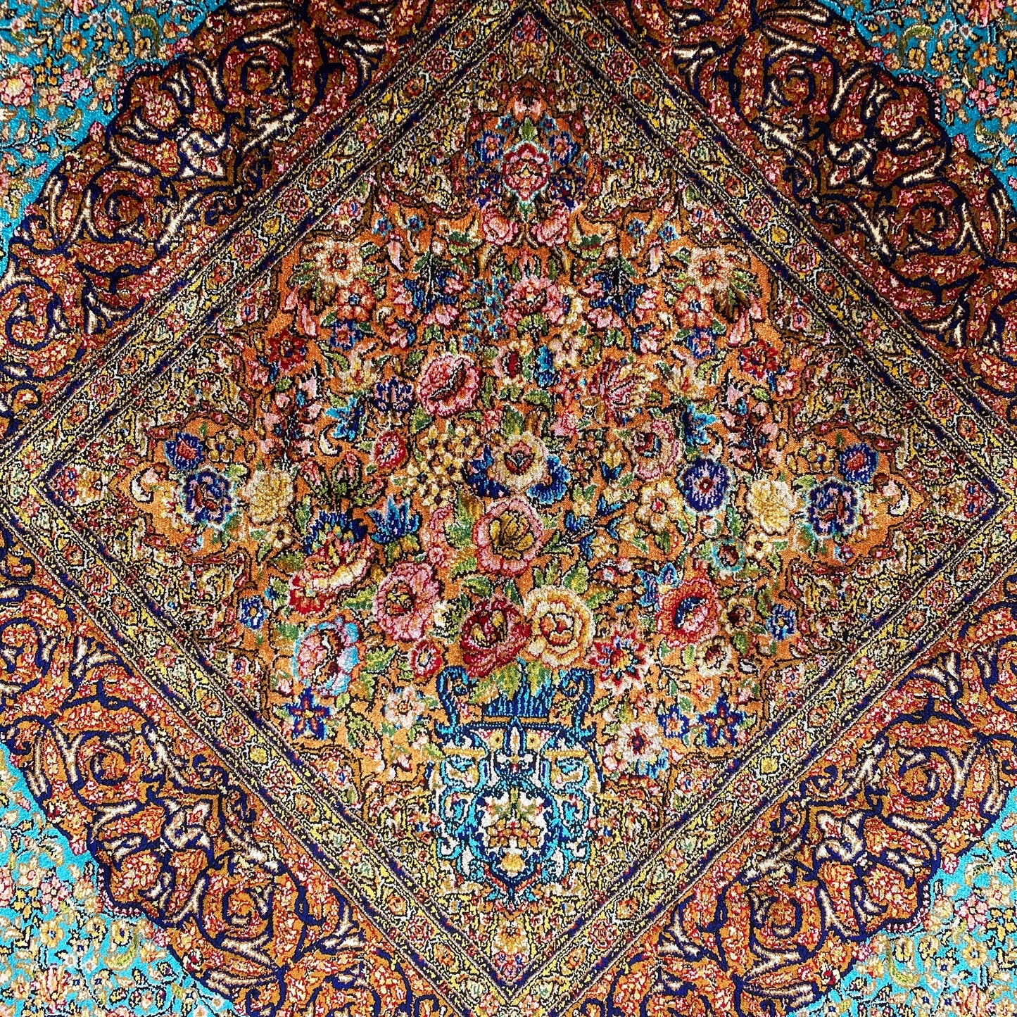 2'x3' Qum Modal Silk Rug - Kilim Art Gallery