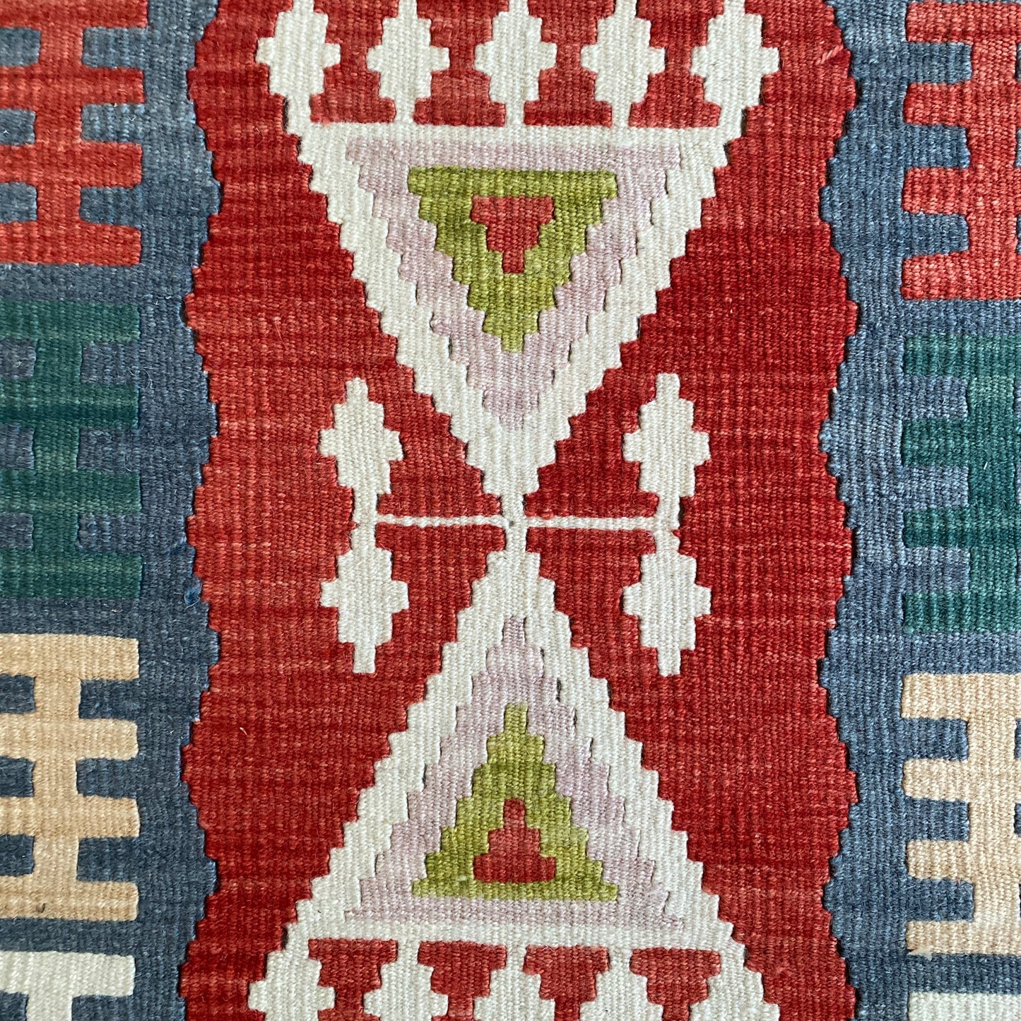 3'x4' Finest Quality Turkish Kilim Rug - Kilim Art Gallery