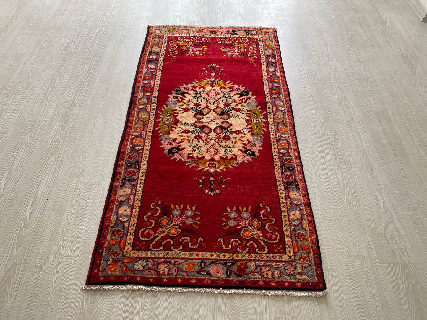 Turkish Guney Rug-Güney Carpet オールド絨毯ギュネイ