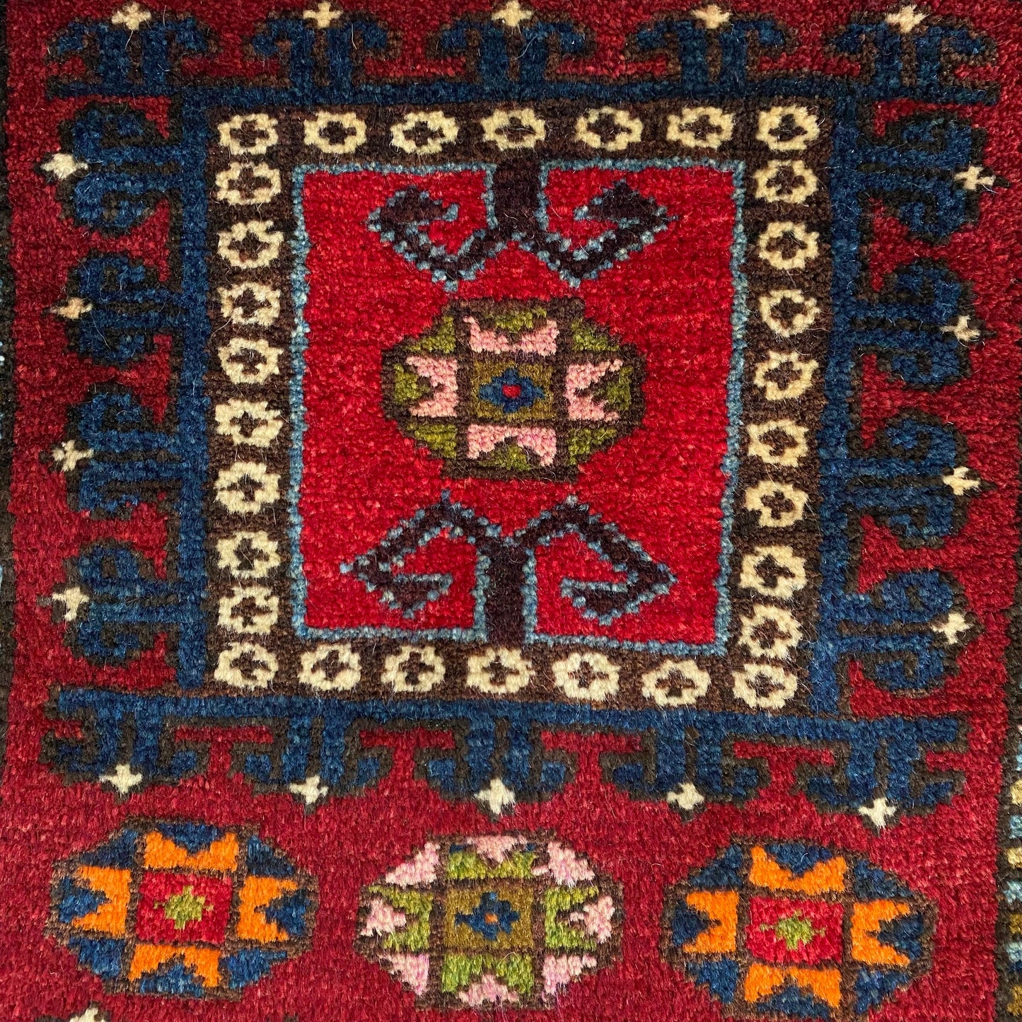 Anatolian YÖRÜK Nomadic Carpet YASTIK Rug - Kilim Art Gallery