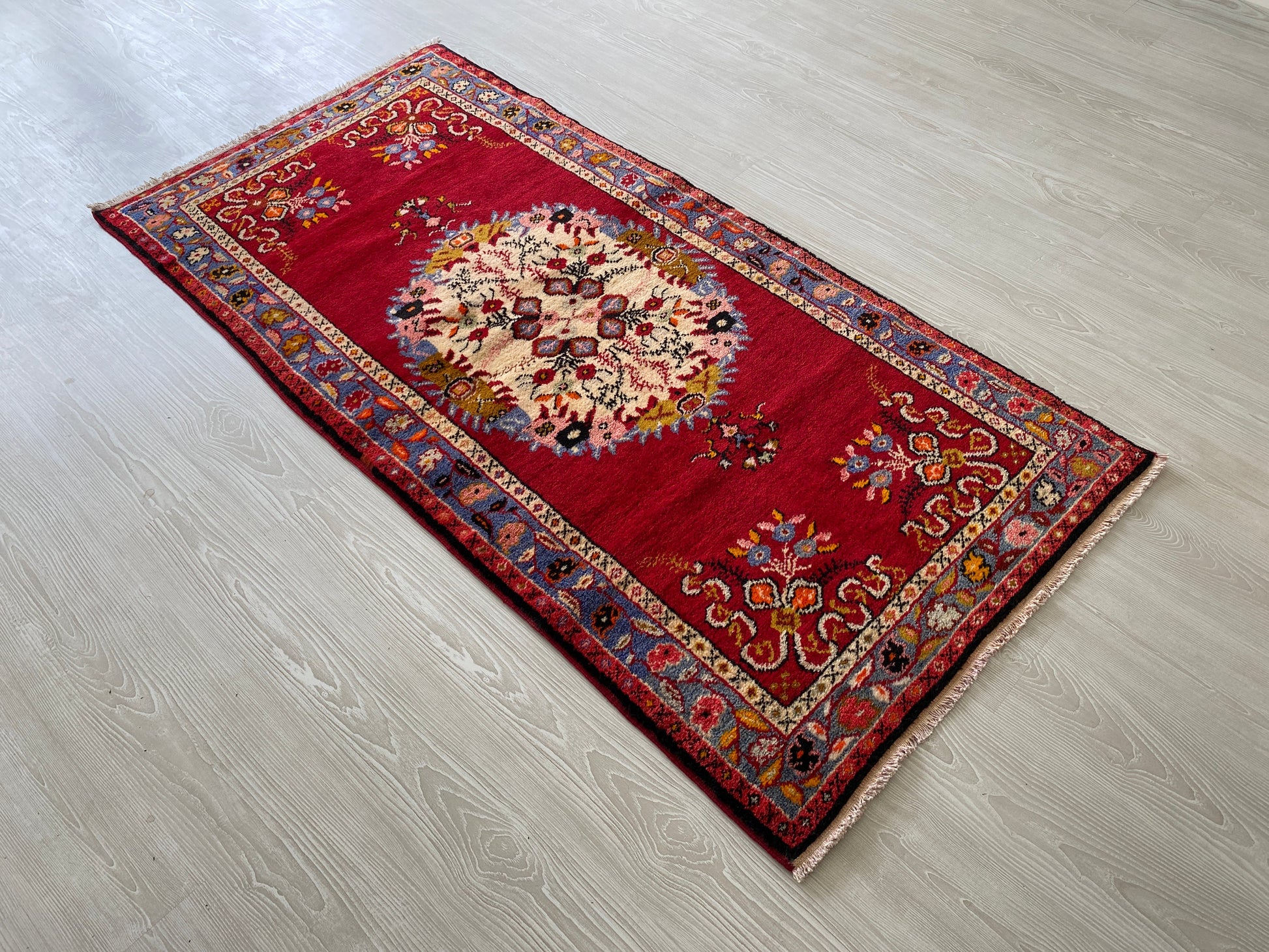 Best Quality Vintage Turkish Guney Carpet Rug - Güney Rug Carpet - Kilim Art Gallery