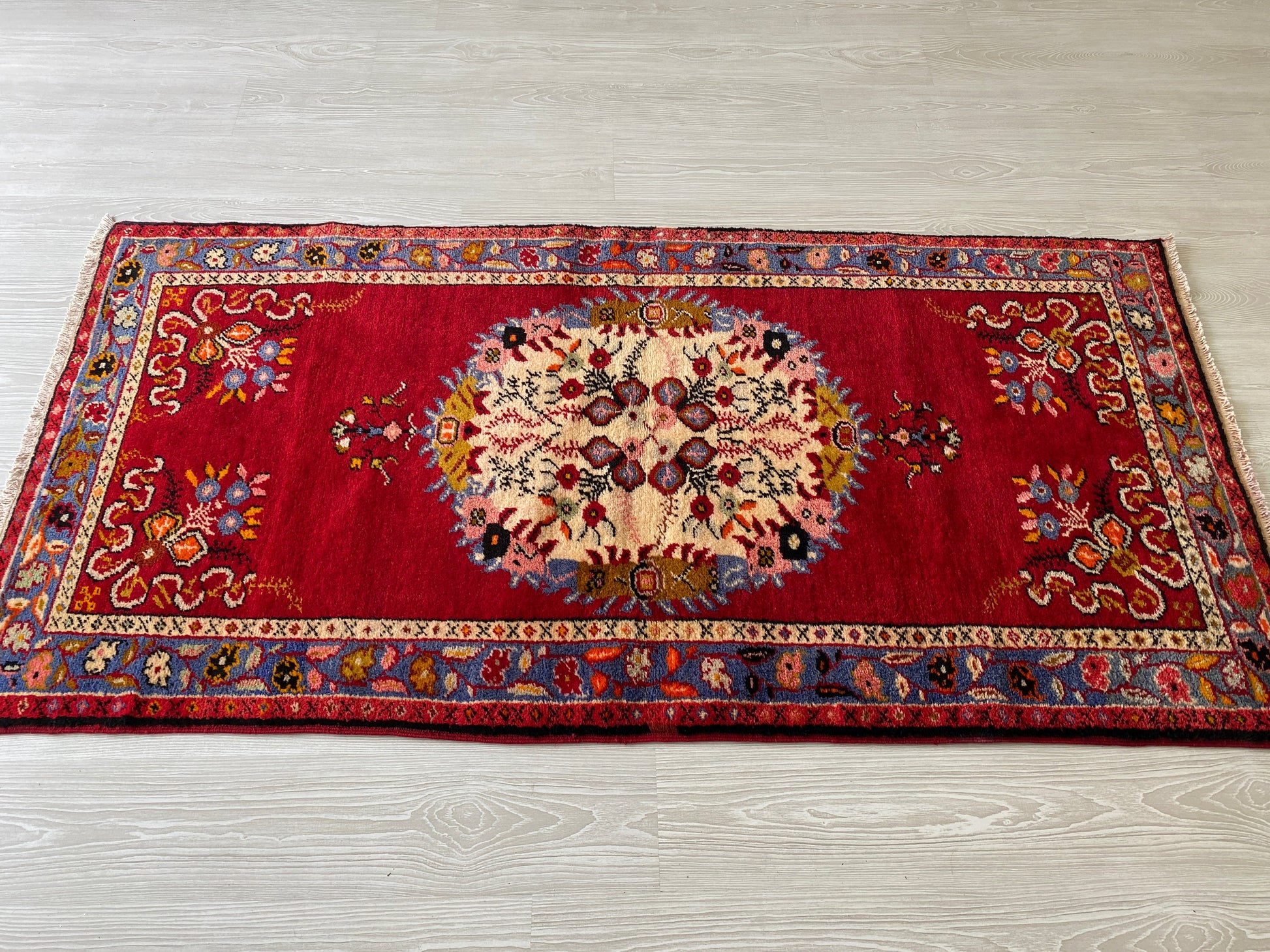 Best Quality Vintage Turkish Guney Carpet Rug - Güney Rug Carpet - Kilim Art Gallery