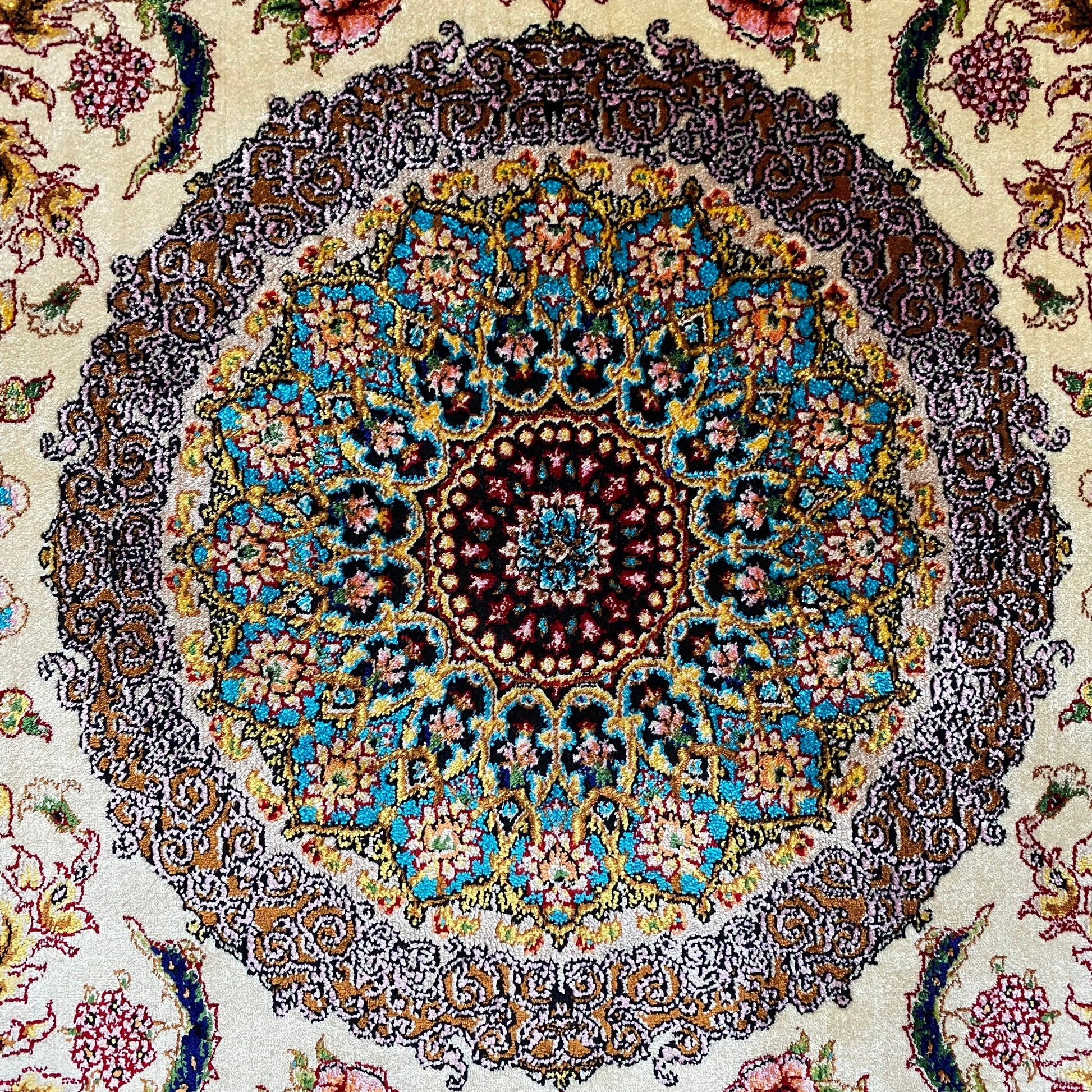 Decorative Modal Silk Rug Carpet - Kilim Art Gallery