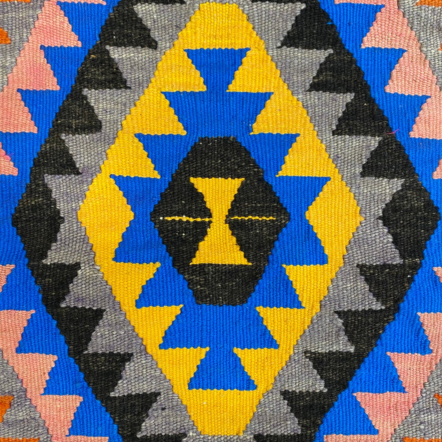Geometric Aztec Design Kilim Rug - Kilim Art Gallery