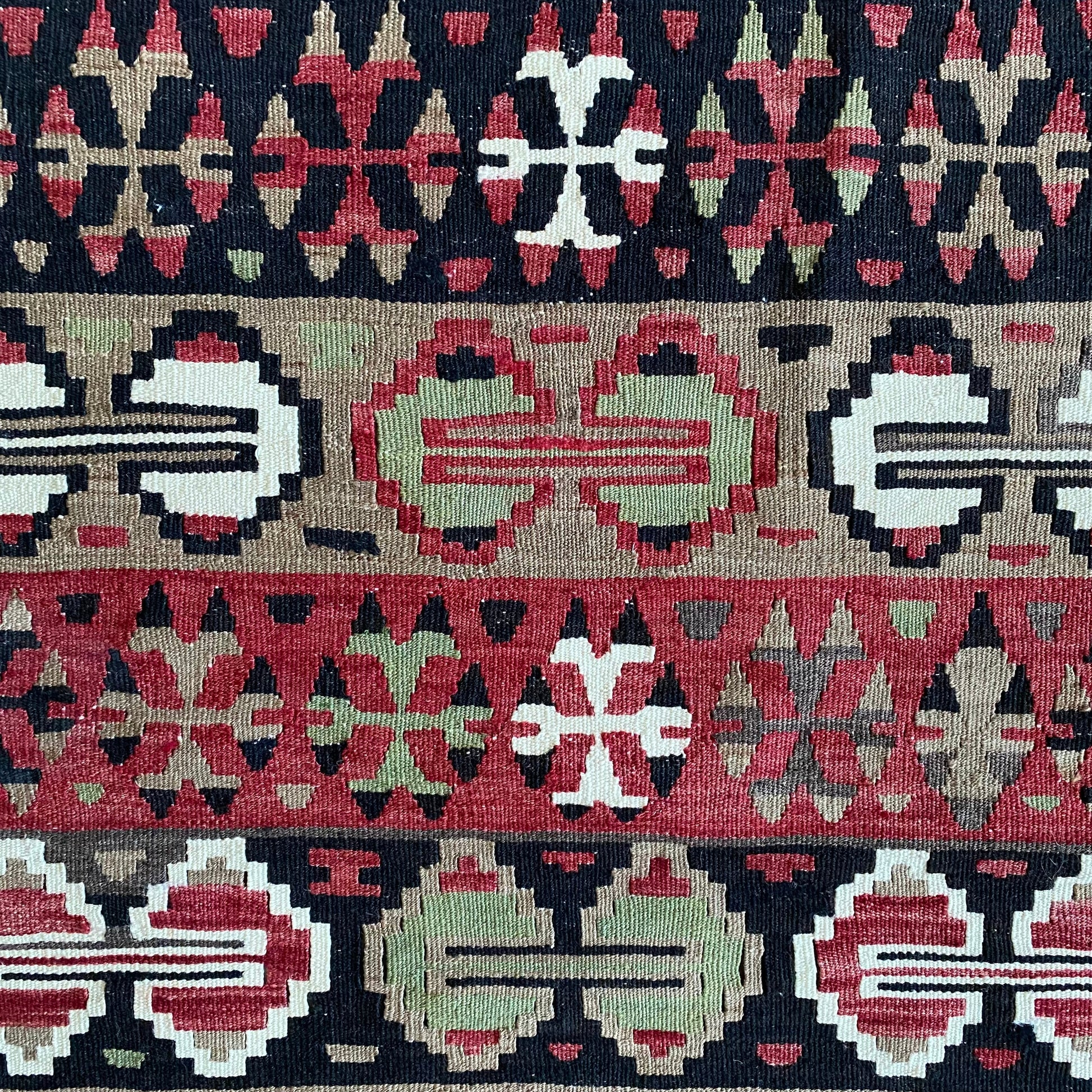 Gomurgen Kilim - Kilim Art Gallery