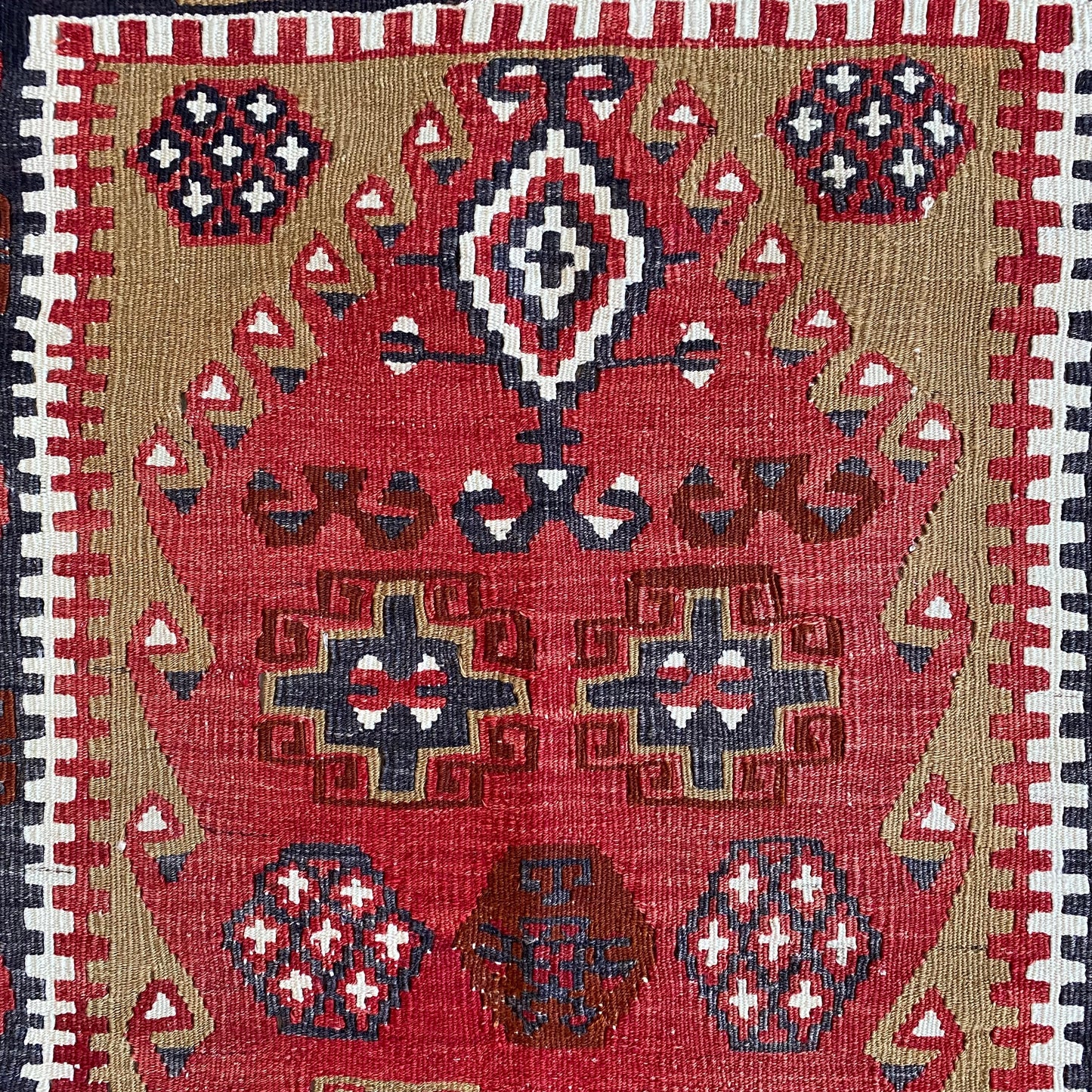 Gomurgen Kilim - Kilim Art Gallery