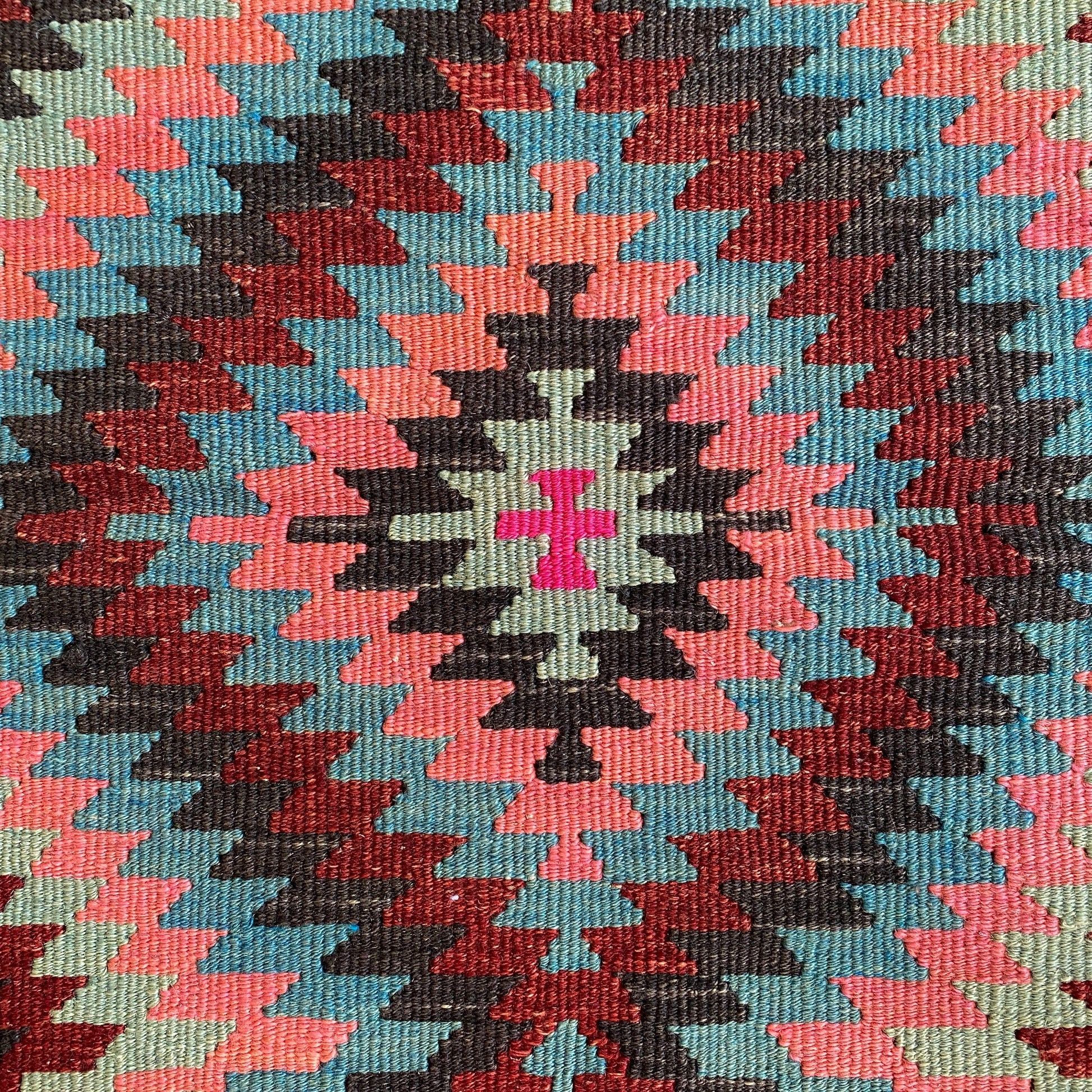 Hotamis Eye Dazzler Design Kilim Yastik - Kilim Art Gallery