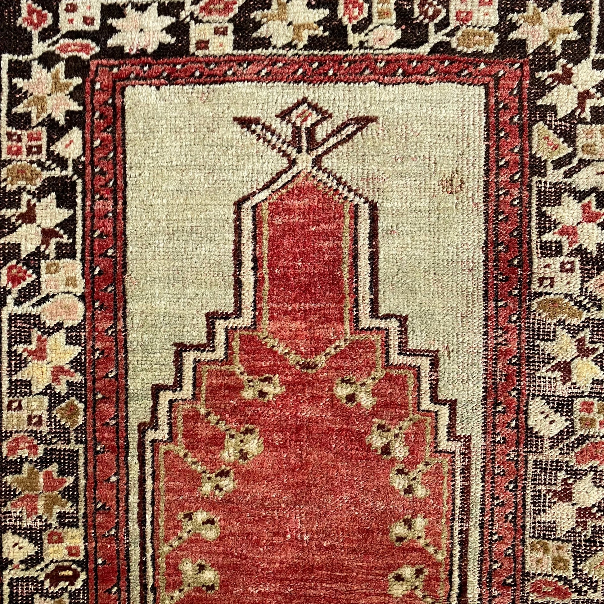 Kirsehir Mucur Mujur Prayer Rug - Kilim Art Gallery