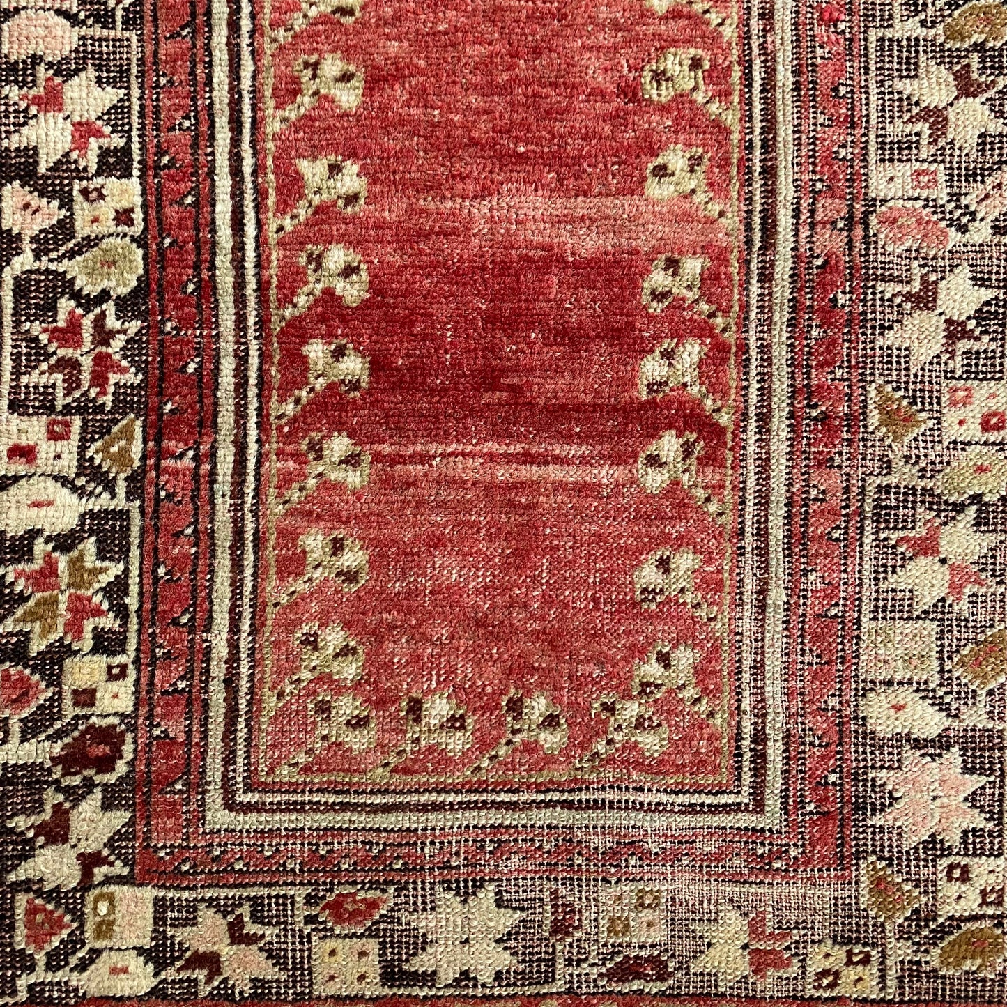 Kirsehir Mucur Mujur Prayer Rug - Kilim Art Gallery