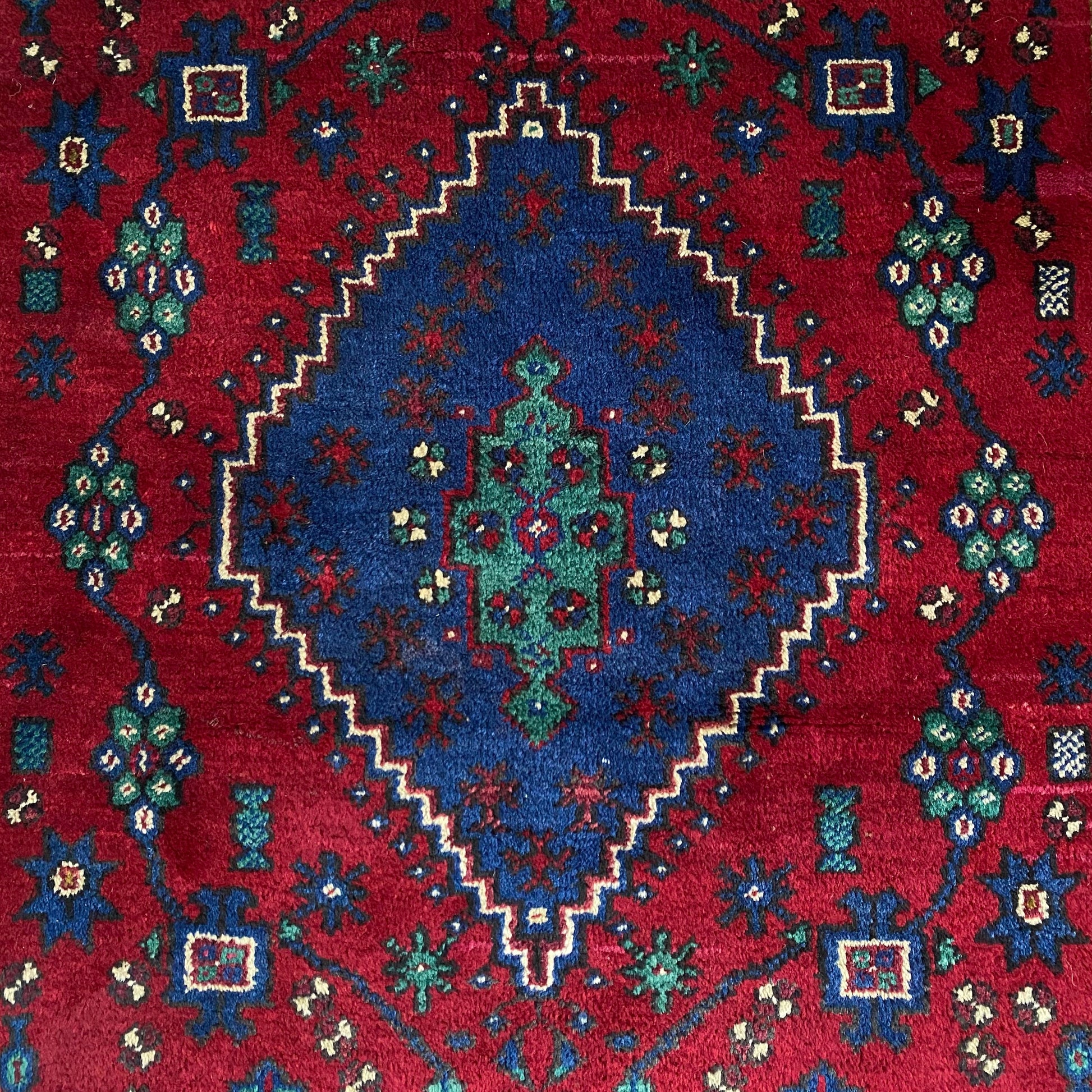 Konya IŞIKLAR Rug - Kilim Art Gallery