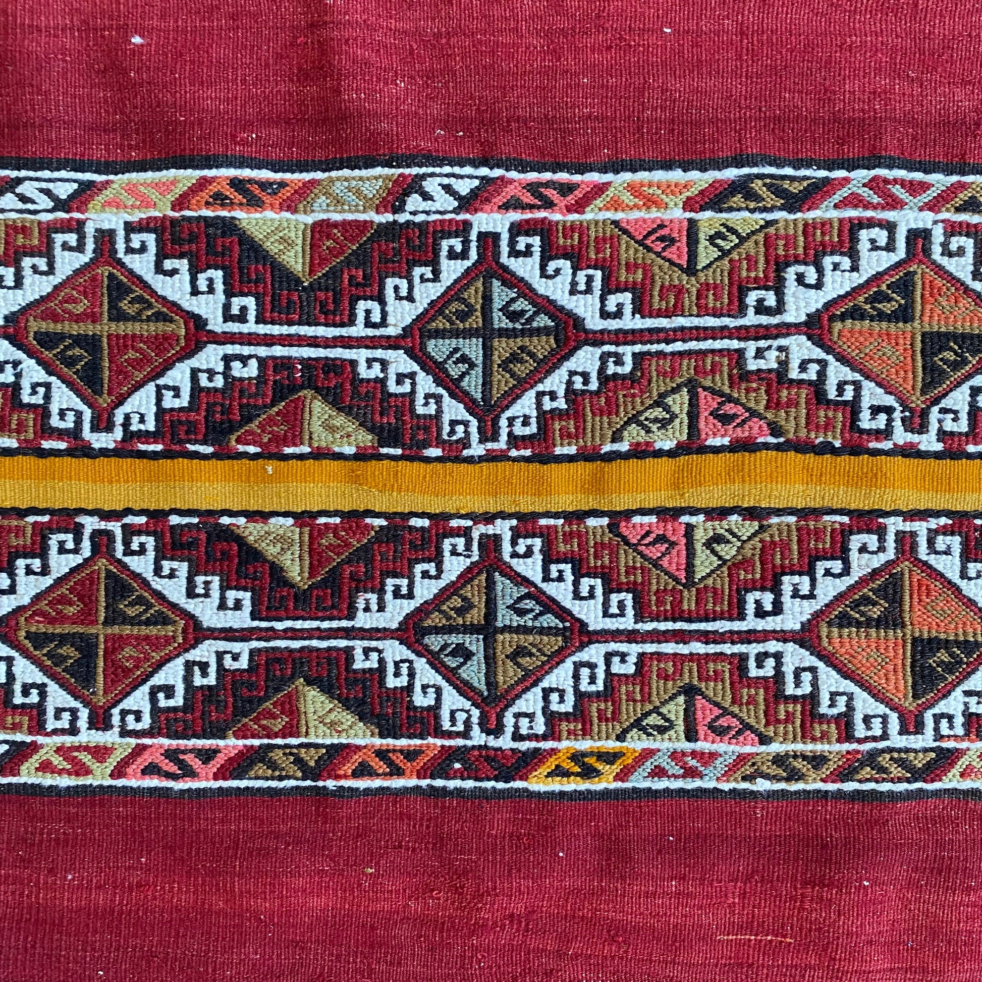 Nomadic Gomurgen Chuval Kilim - Kilim Art Gallery