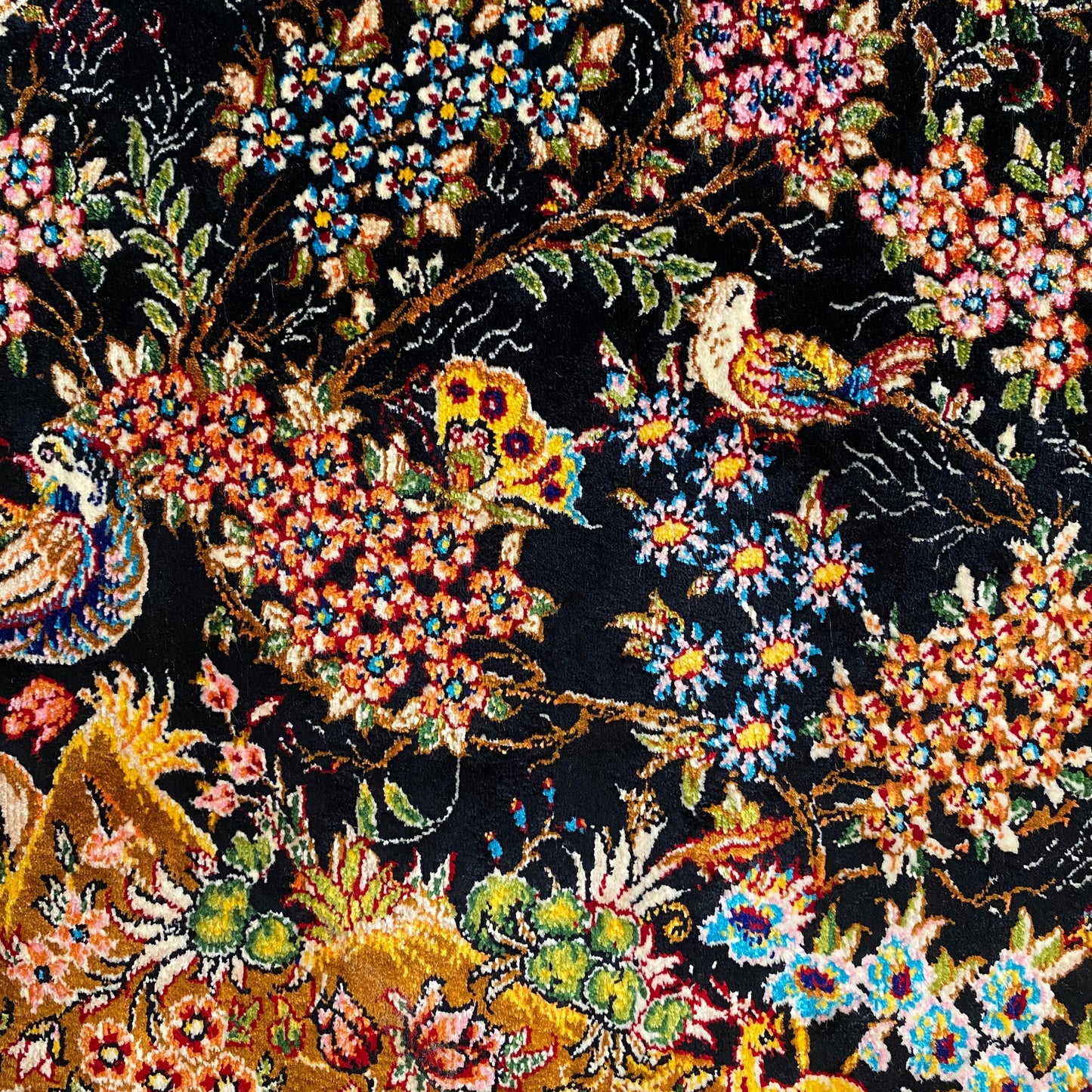 Pictorial Silk Rug with Tree Of Life & Bird Design - Kilim Art Gallery