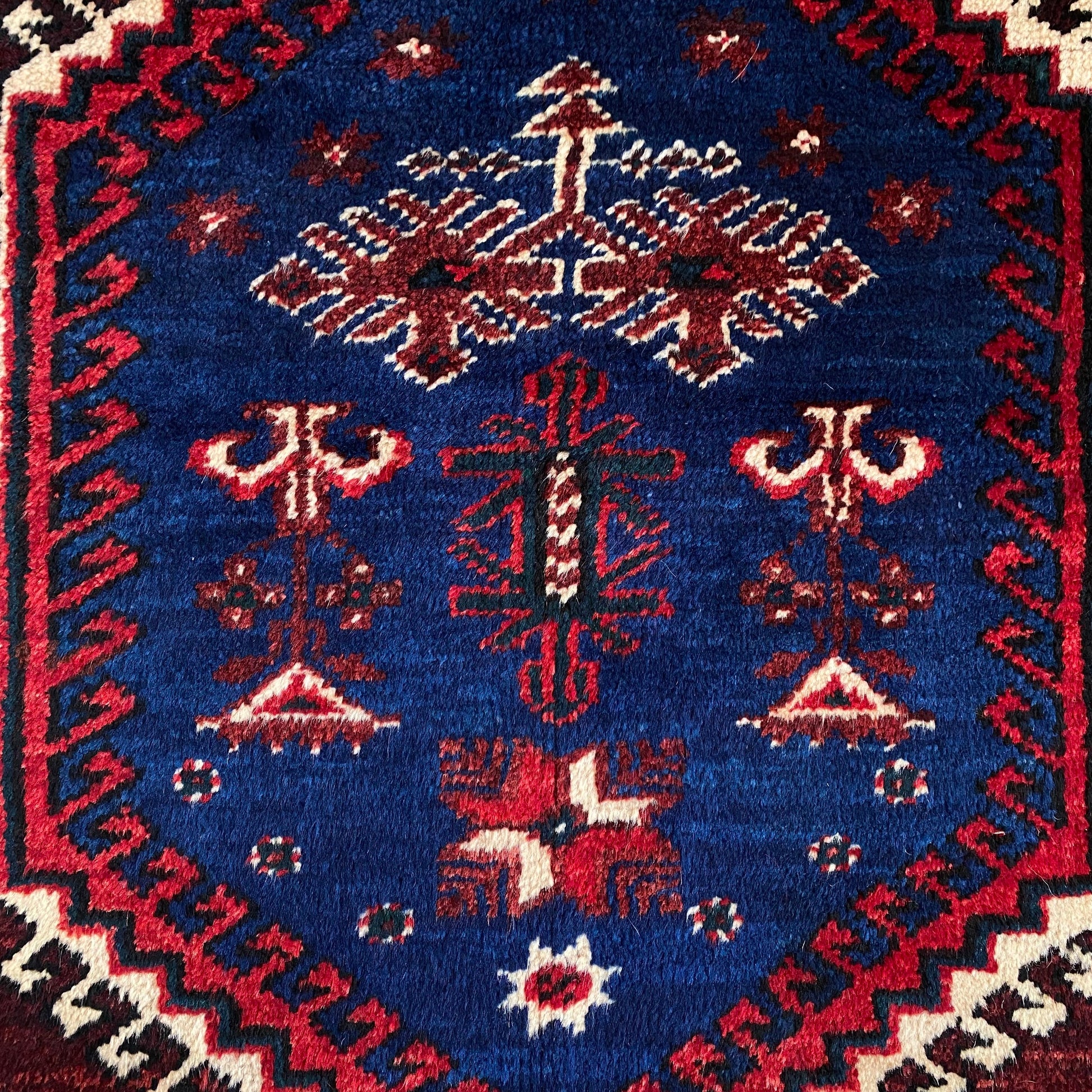 Red and Navy Blue Turkish Döşemealtı Lotto Rug - Kilim Art Gallery