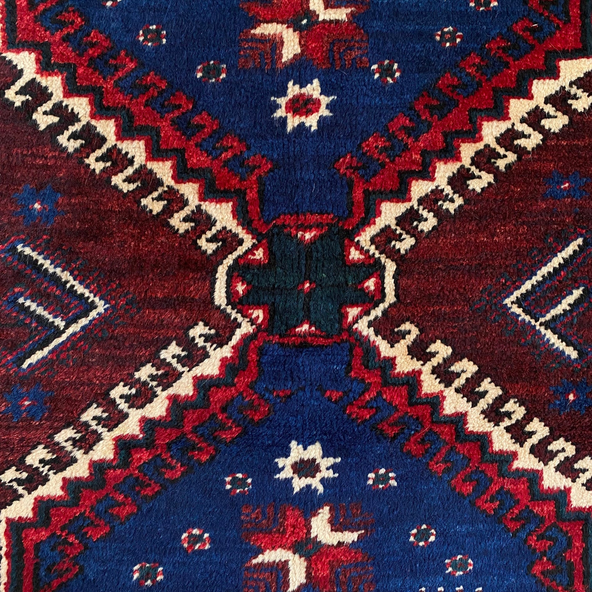 Red and Navy Blue Turkish Döşemealtı Lotto Rug - Kilim Art Gallery