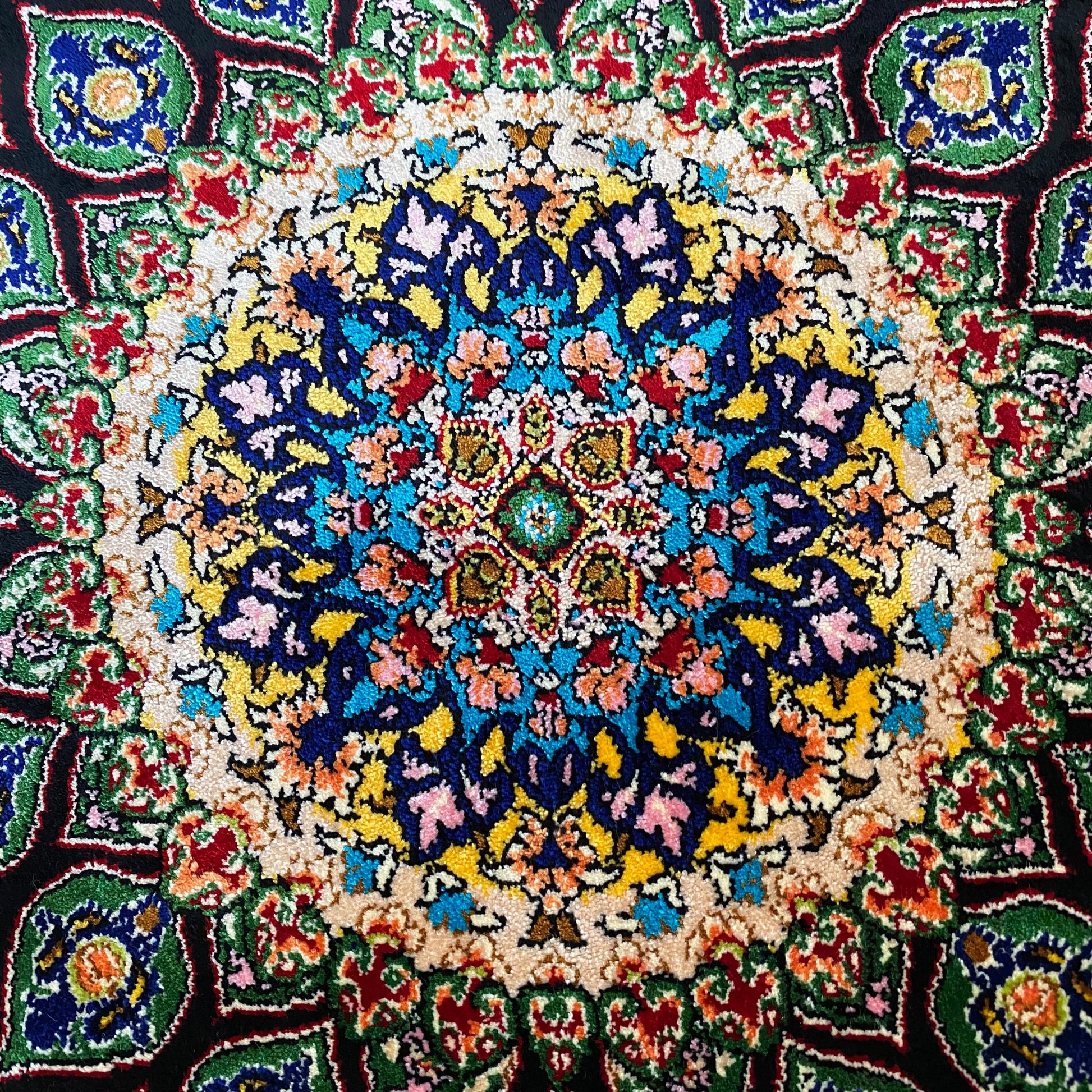 Small Dome Design Modal Silk Rug - Kilim Art Gallery