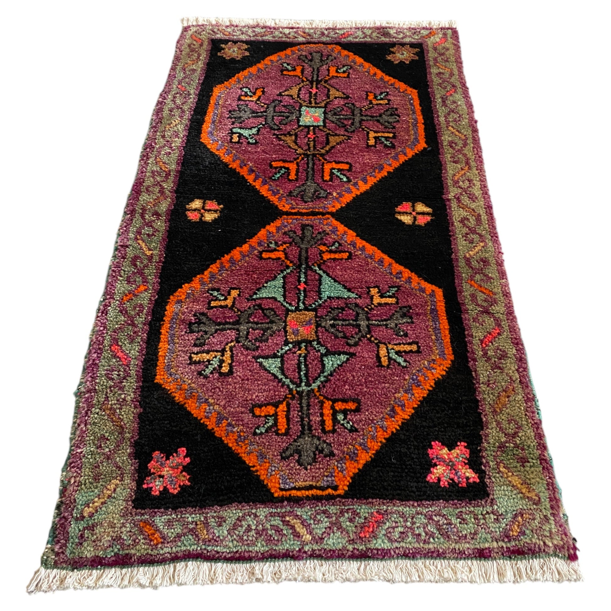 Small East Anatolian Boho Carpet Rug - Kilim Art Gallery