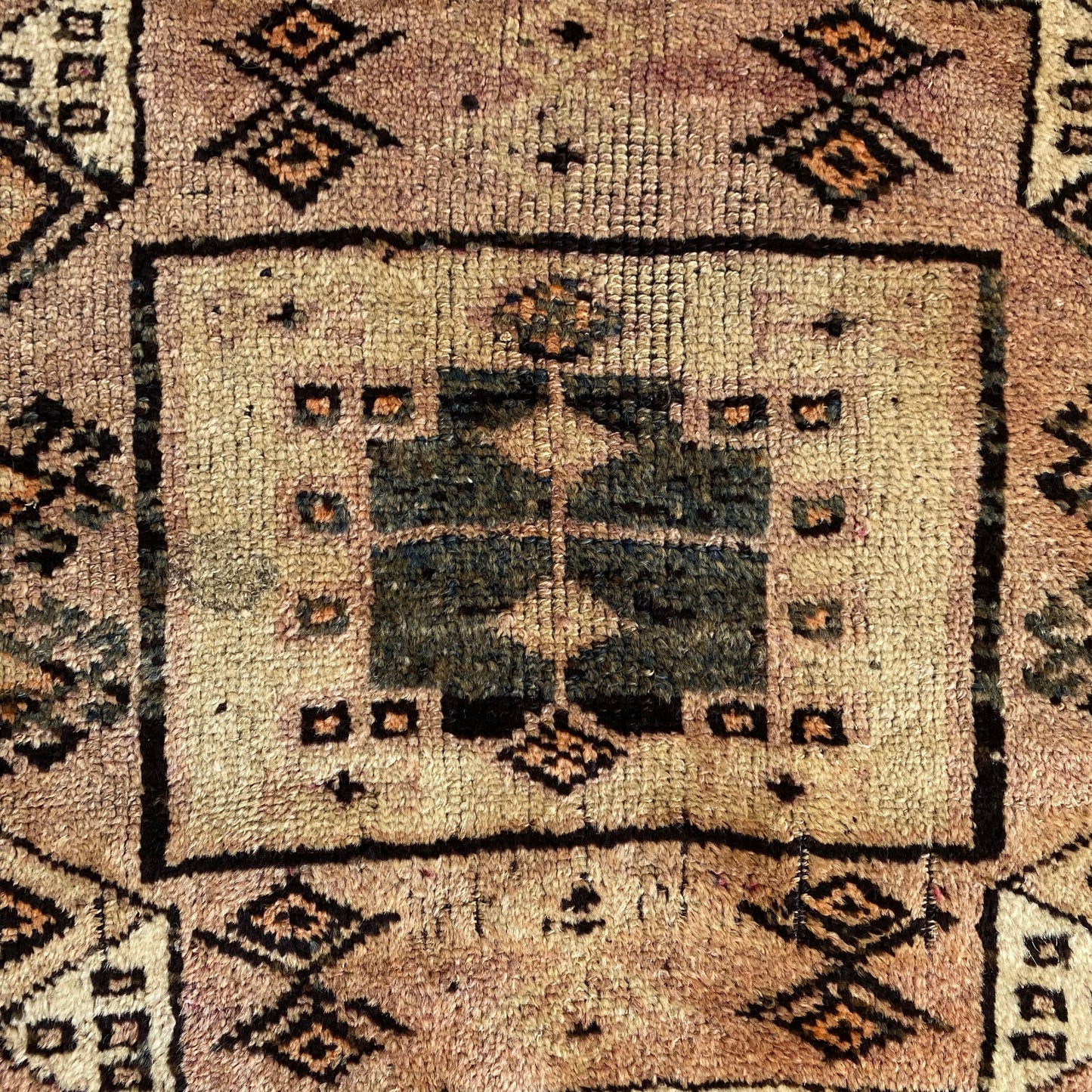 South East Anatolian Malatya Kurdish Carpet Rug - Kilim Art Gallery