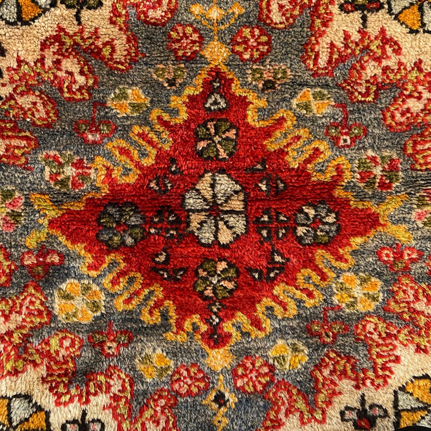 Square Cappadocia Yeşilhisar Soğanli Rug - Kilim Art Gallery