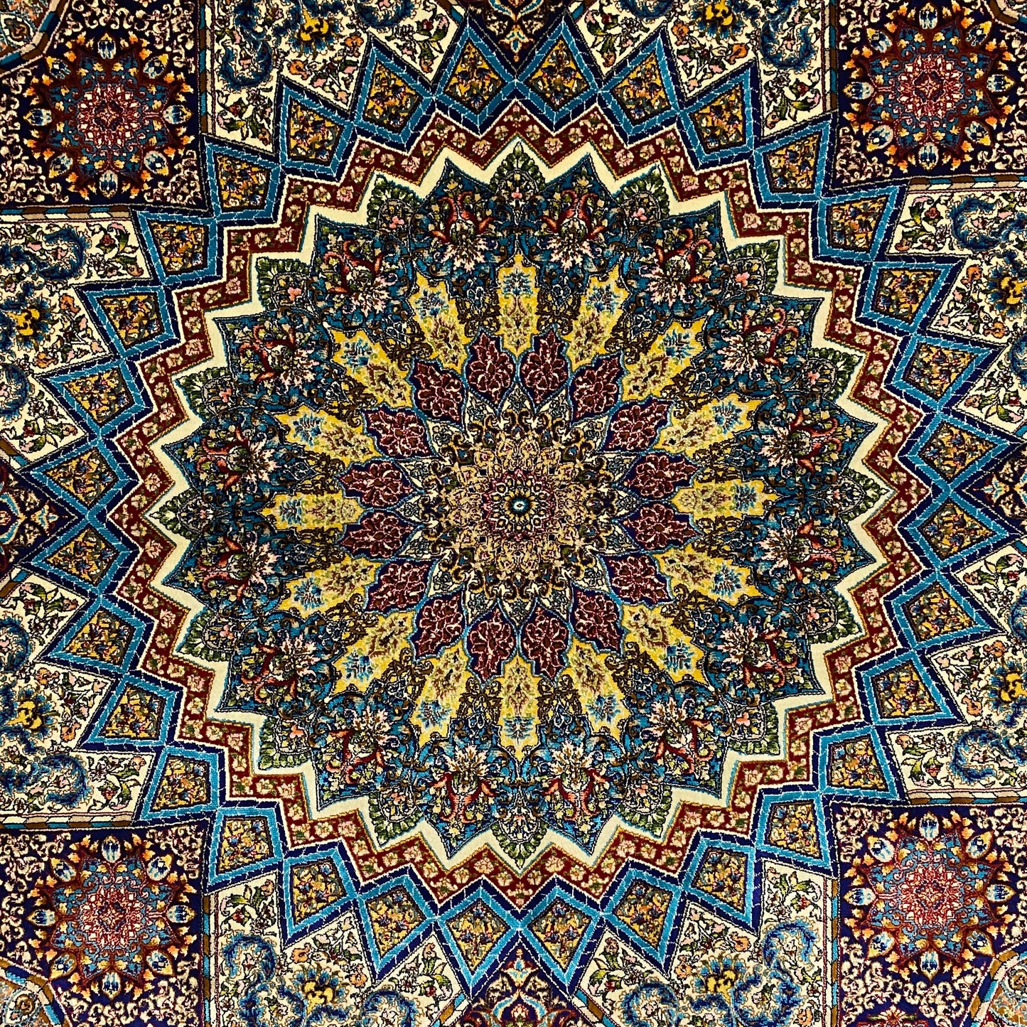 Super Fine Hereke Silk Rug - Kilim Art Gallery