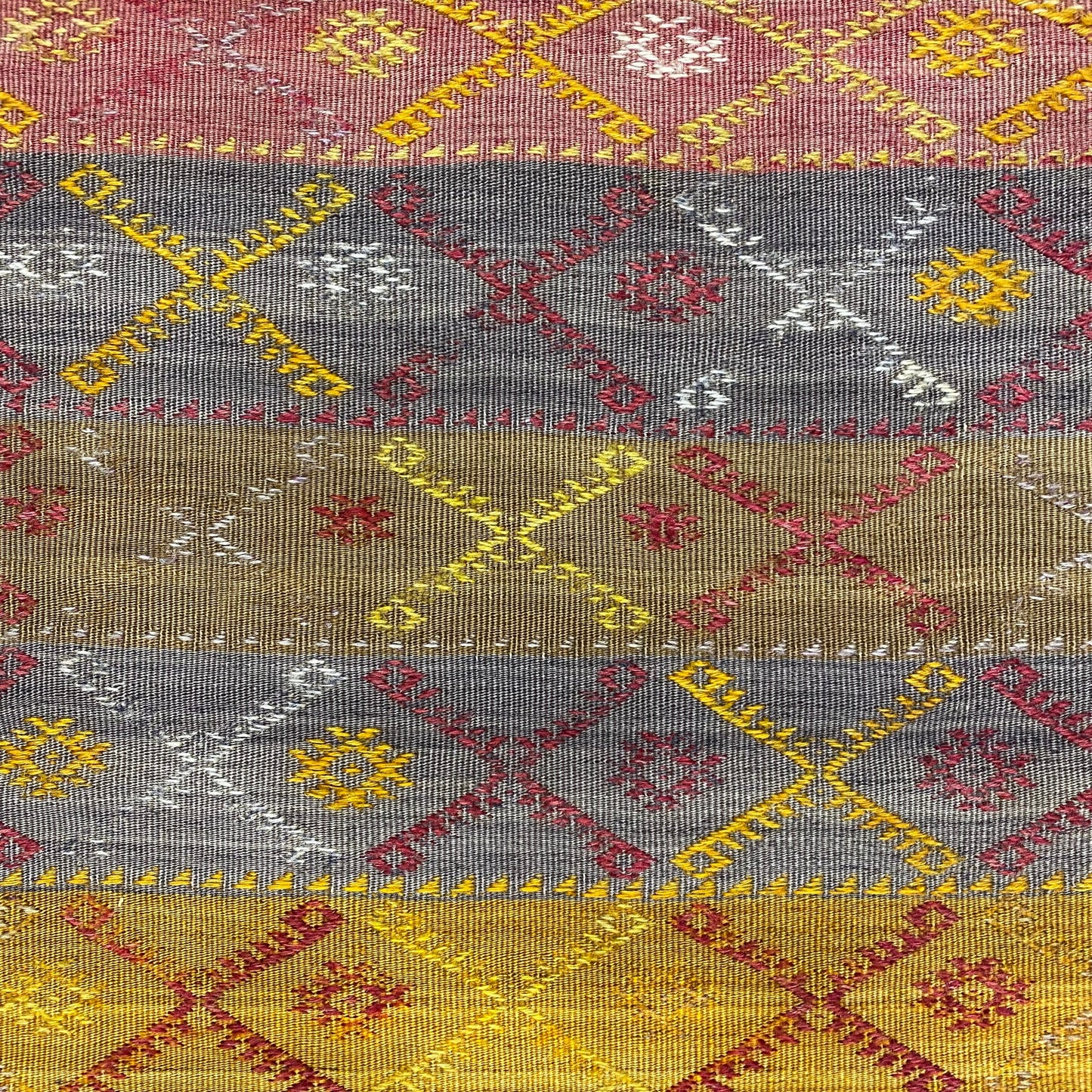 Vintage Malatya Kilim Rug - Kilim Art Gallery