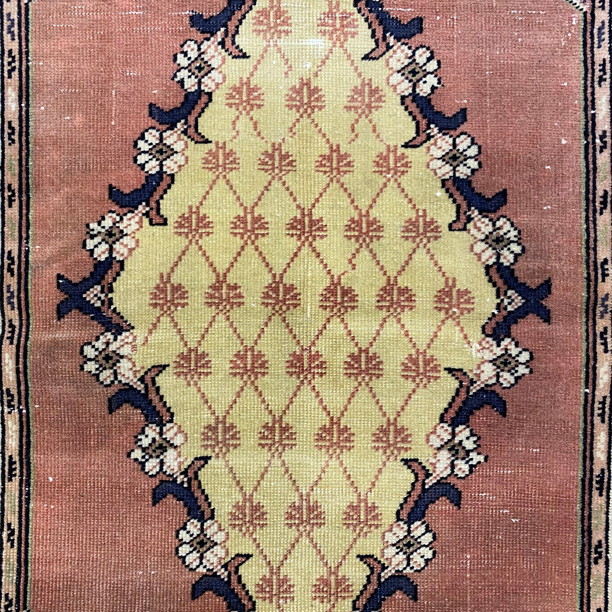 Vintage Turkish Dazkiri Oushak Rug