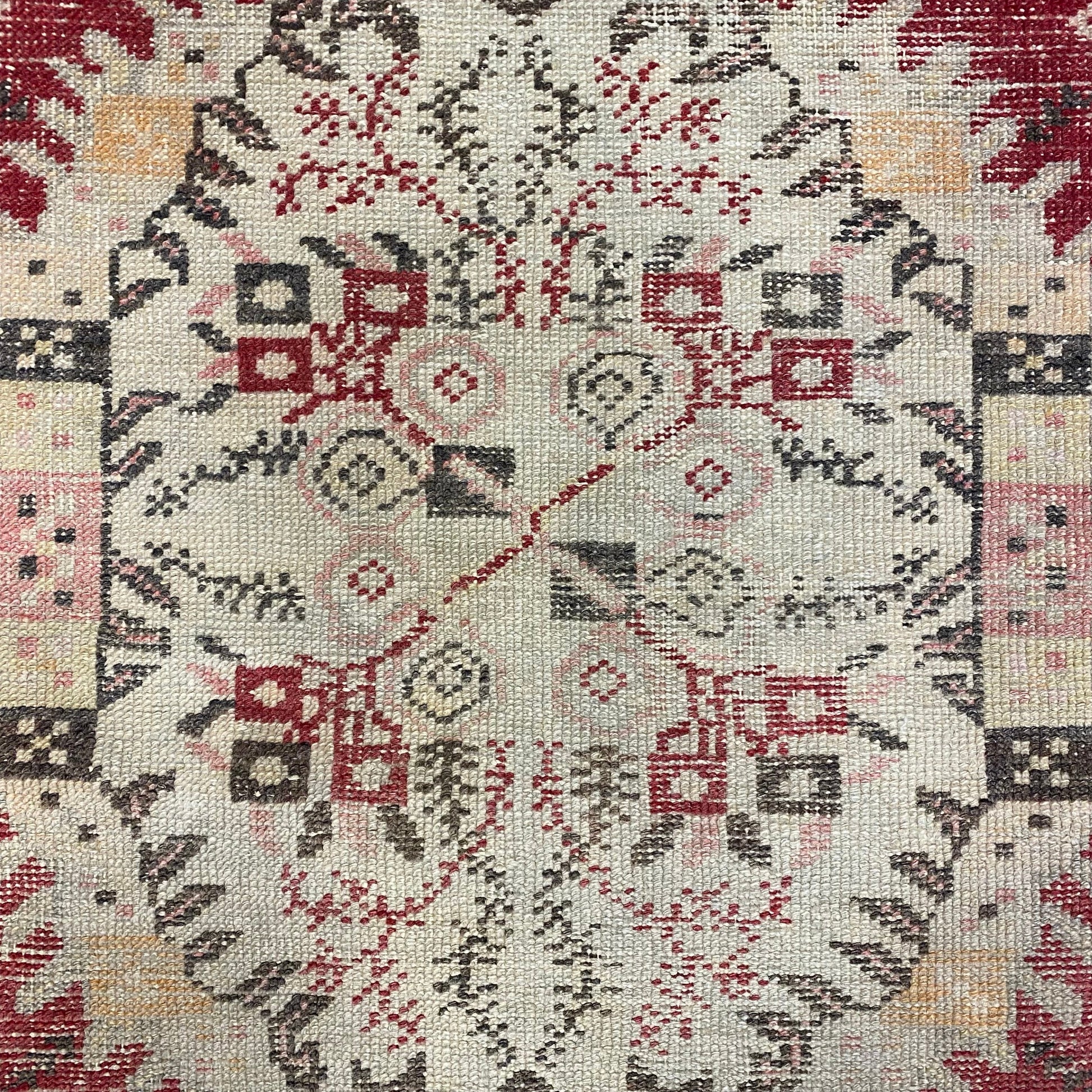 Vintage Turkish Güney Guney Carpet Rug - Kilim Art Gallery