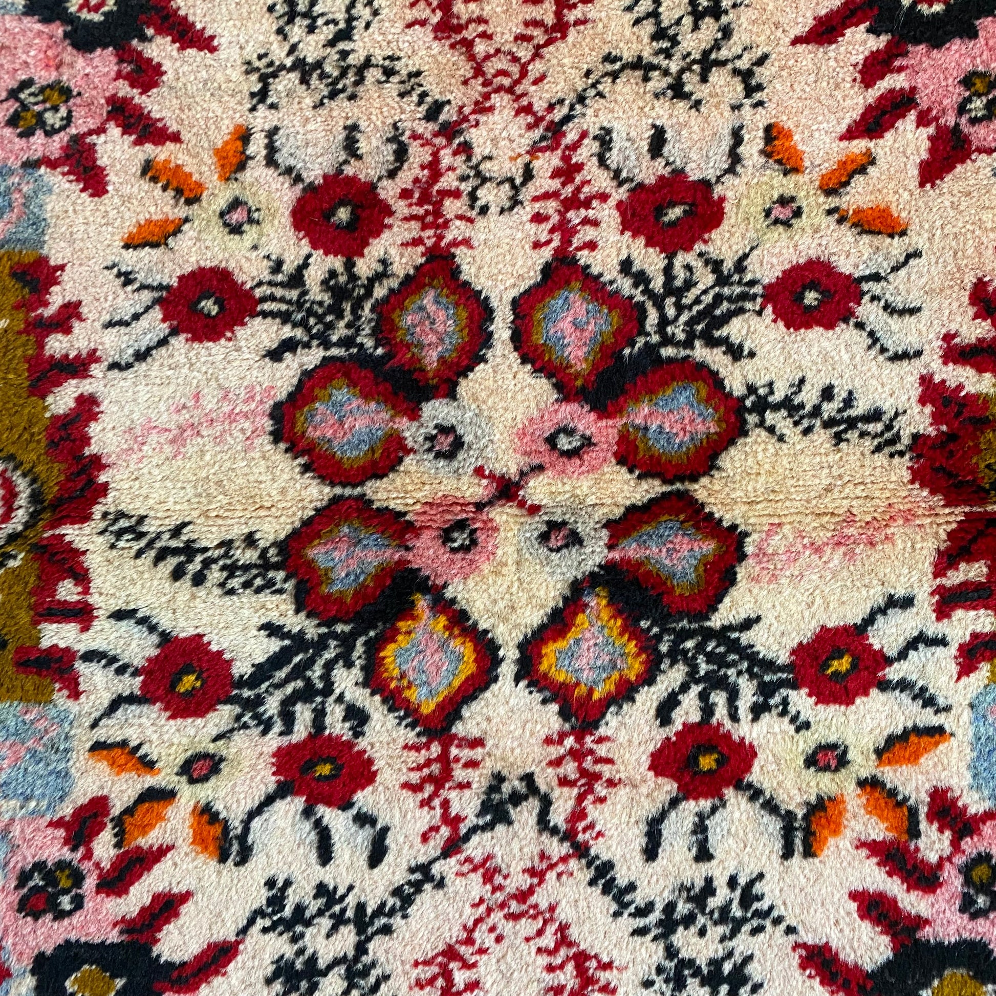 Vintage Turkish Güney Rug Carpet - Kilim Art Gallery