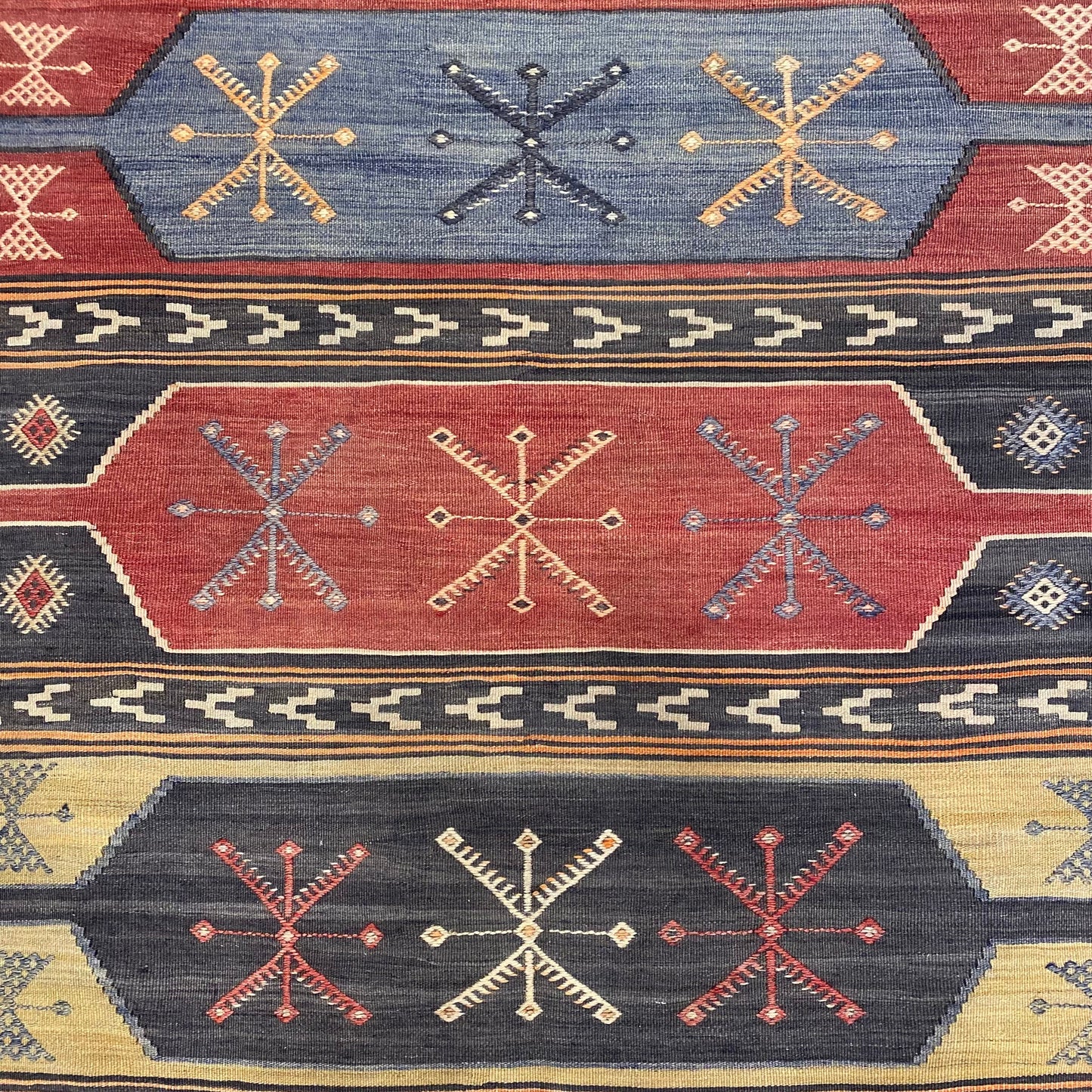 Vintage Turkish Sivas Kilim Area Rug - Kilim Art Gallery