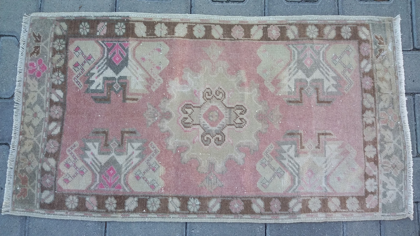 Vintage Small Turkish Kirsehir Carpet Yastik Rug