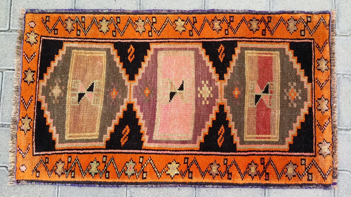 Collectable East Anatolian Small Rug Carpet