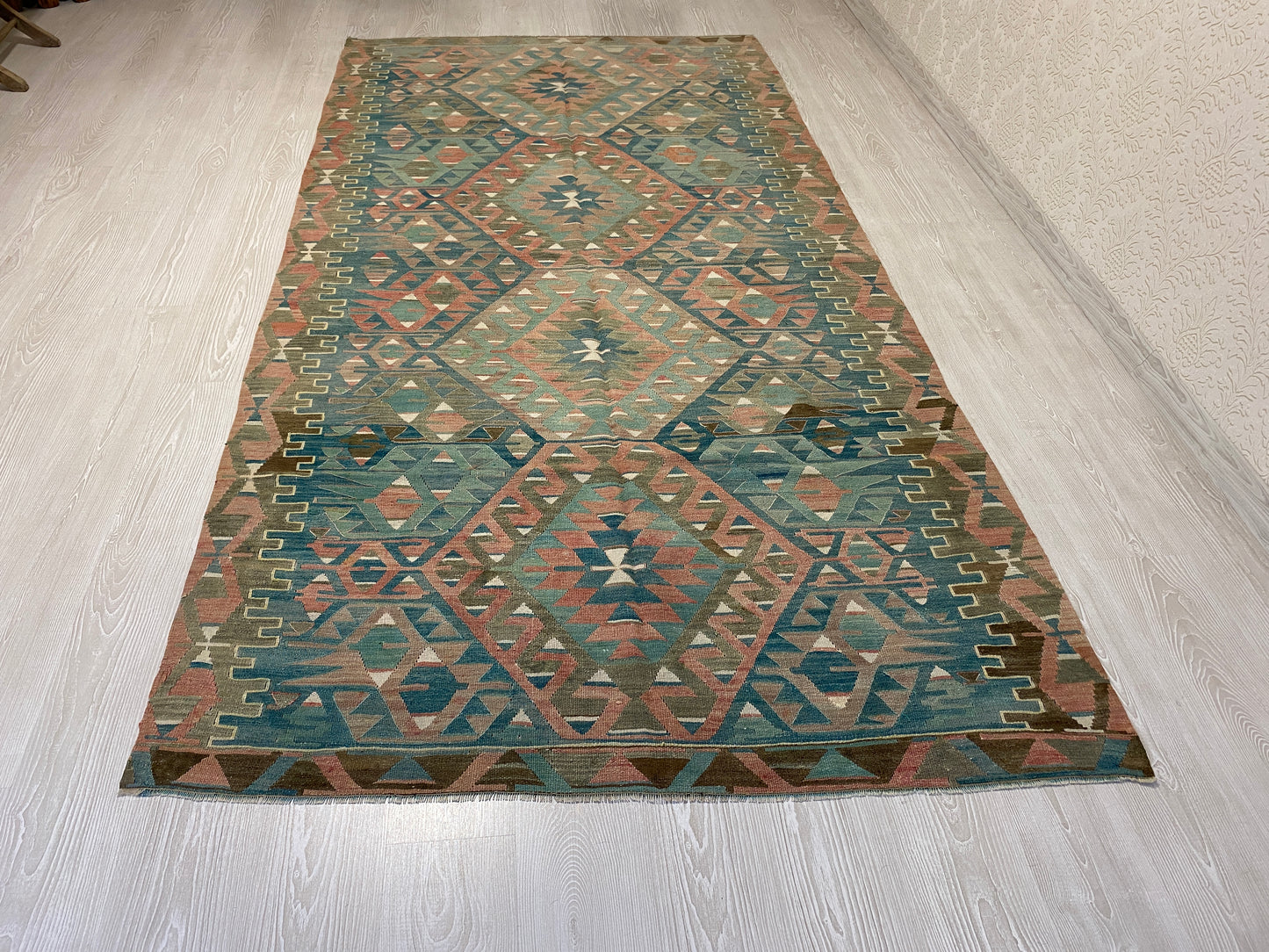 Oushak Esme Area Kilim Rug