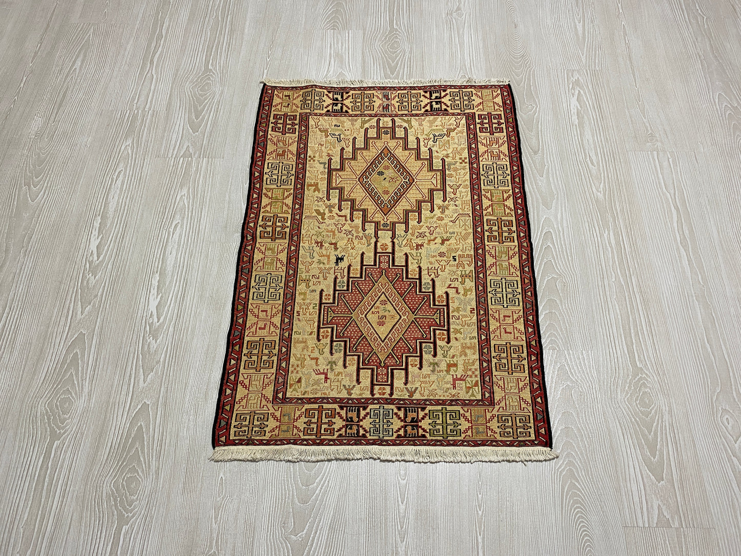 Best Quality Silk Hand Embroidered Soumak Kelim Rug