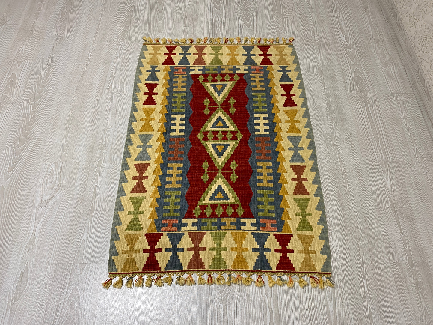 Kayseri Gomurgen Kilim