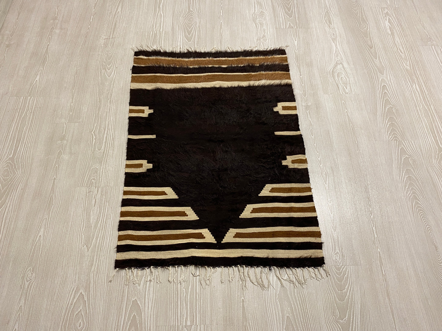 Black Siirt Blanket Kilim シルト・バッタニエ   シイルトブランケット