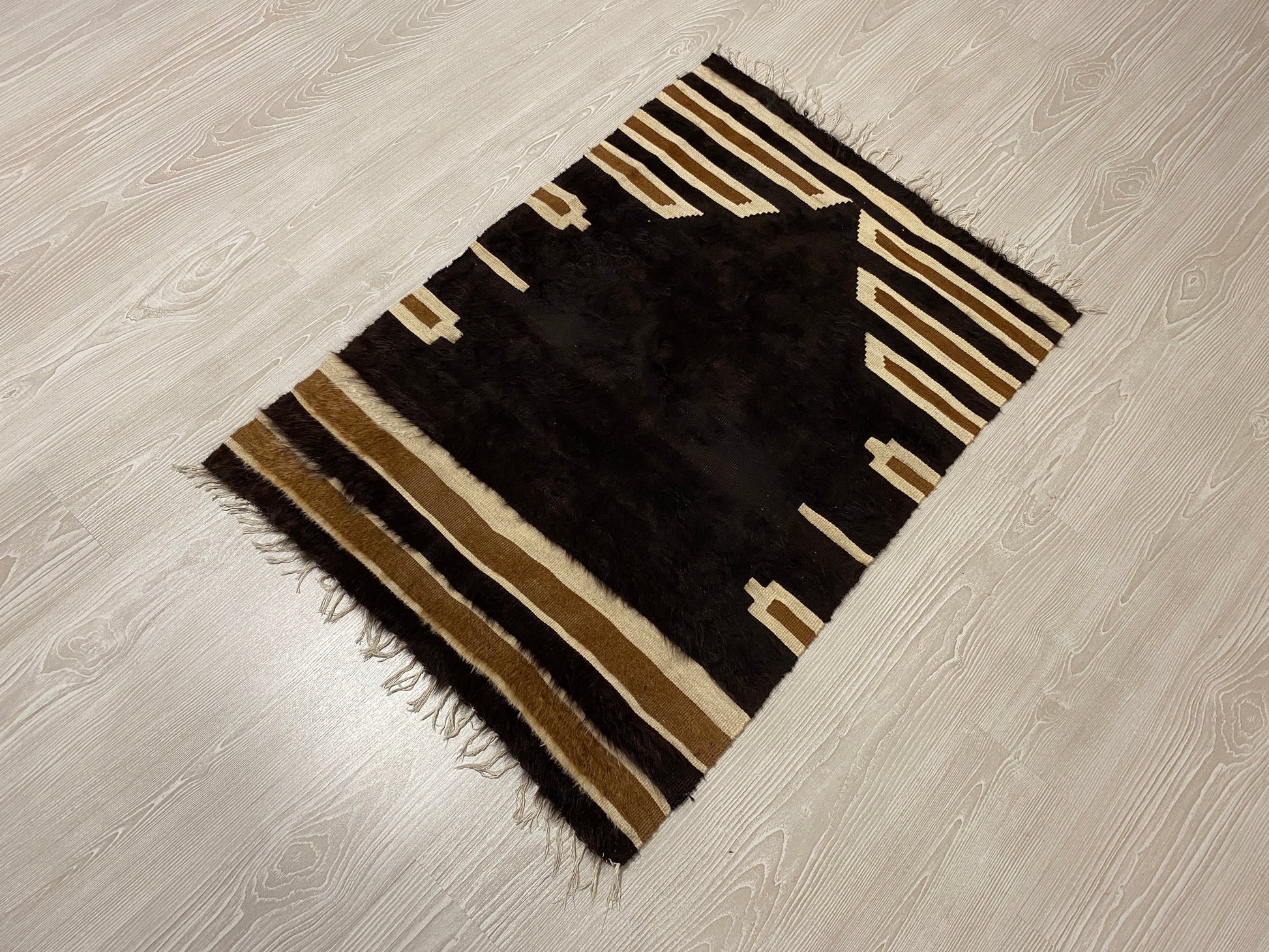 Black Siirt Blanket Kilim シルト・バッタニエ シイルトブランケット - Kilim Art Gallery