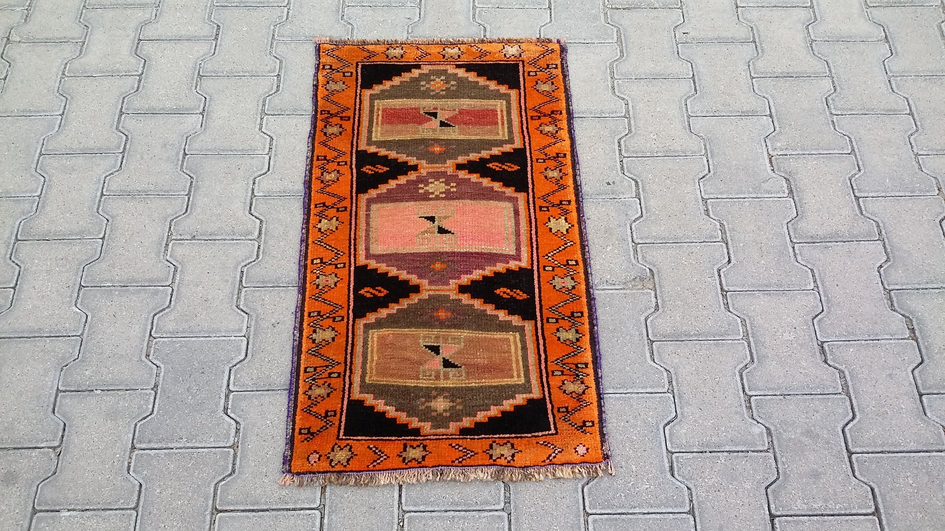Collectable East Anatolian Small Rug Carpet - Kilim Art Gallery