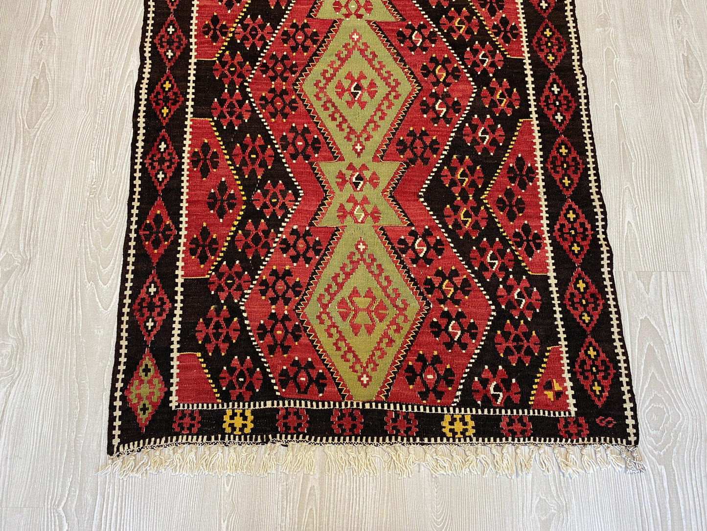 Collectable Malatya Sinanli Kilim - Kilim Art Gallery