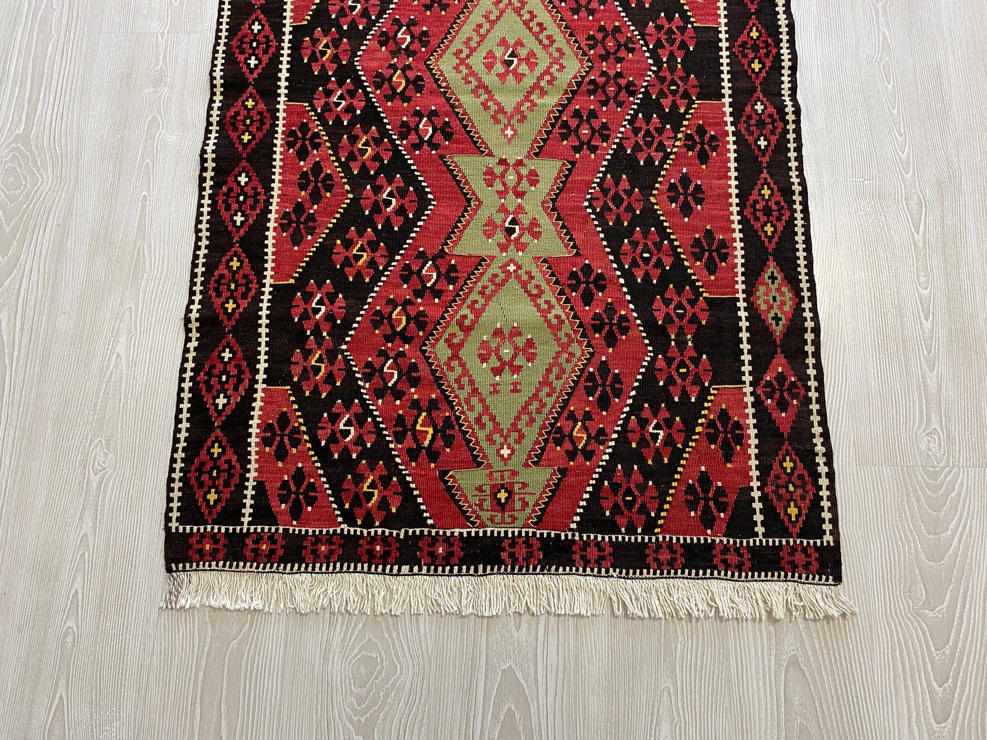 Collectable Malatya Sinanli Kilim - Kilim Art Gallery