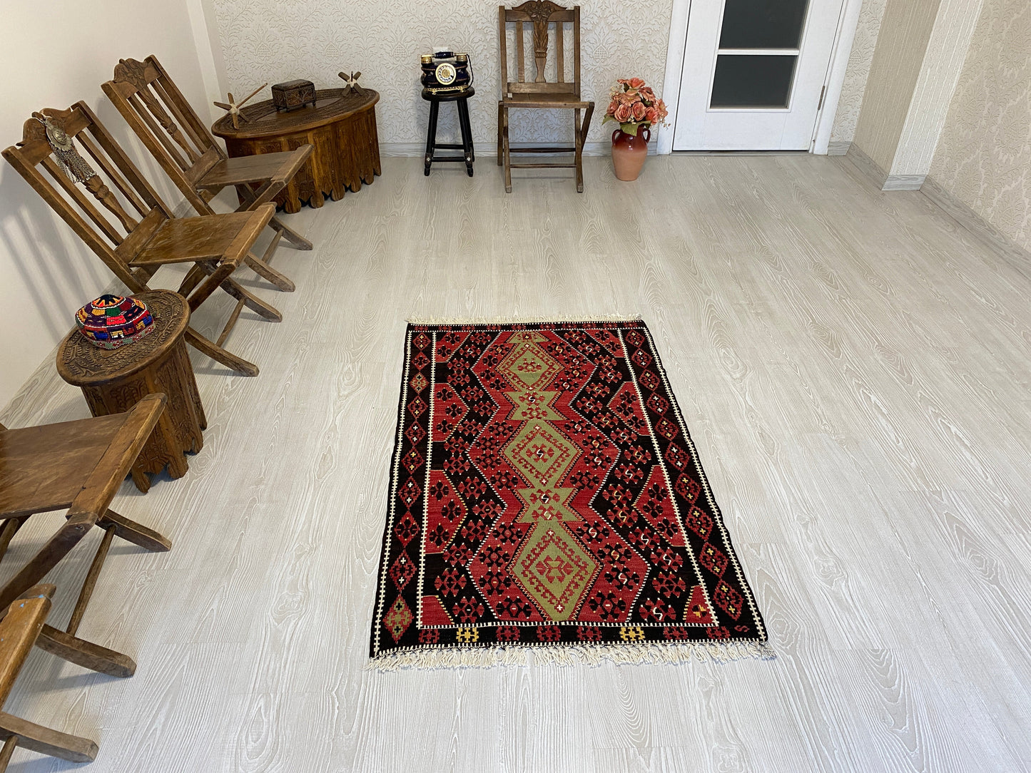 Collectable Malatya Sinanli Kilim - Kilim Art Gallery