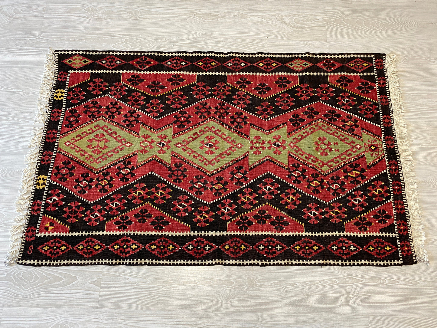 Collectable Malatya Sinanli Kilim - Kilim Art Gallery