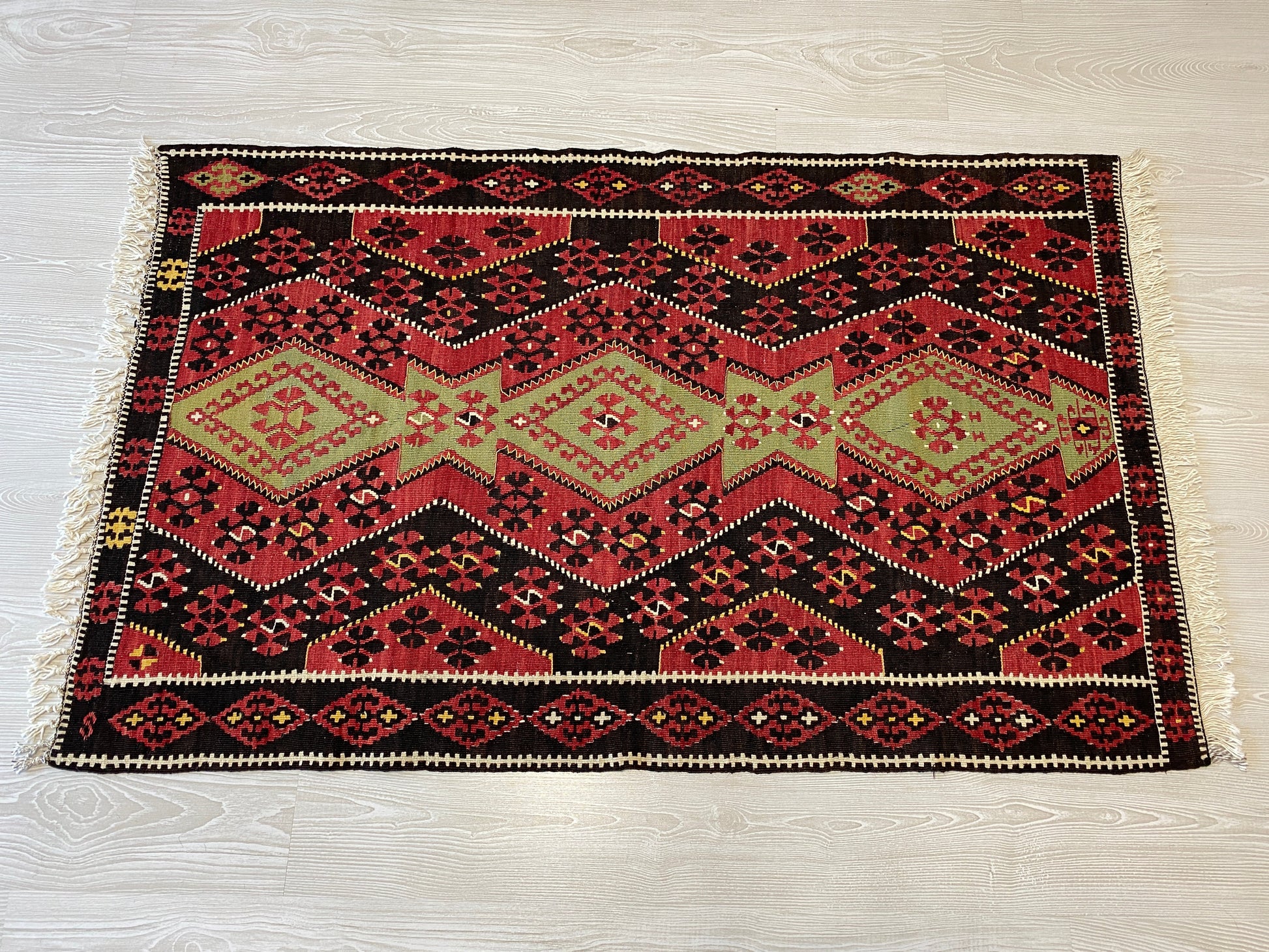 Collectable Malatya Sinanli Kilim - Kilim Art Gallery