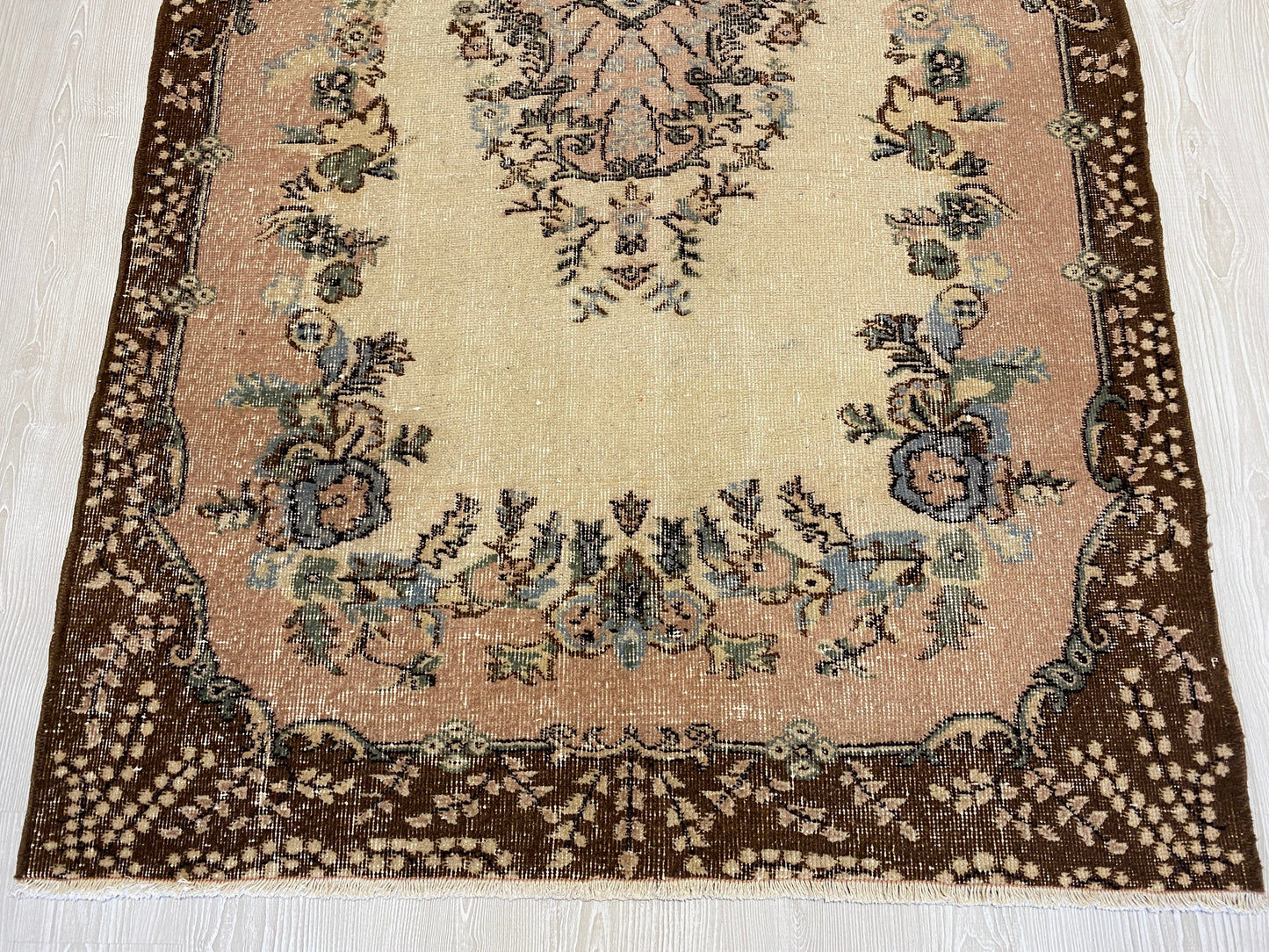 Decorative Vintage Turkish Oushak Rug - Kilim Art Gallery