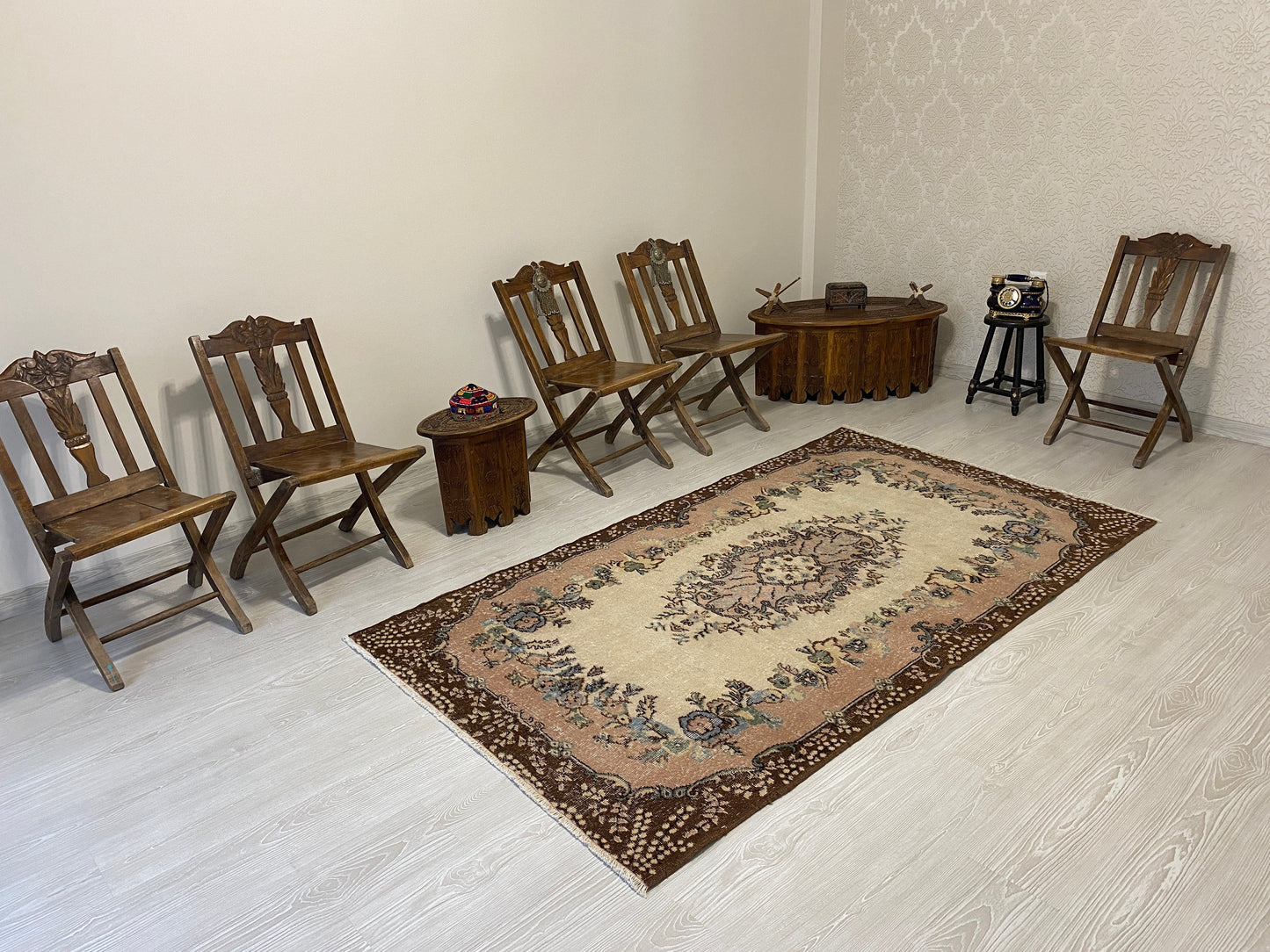Decorative Vintage Turkish Oushak Rug - Kilim Art Gallery